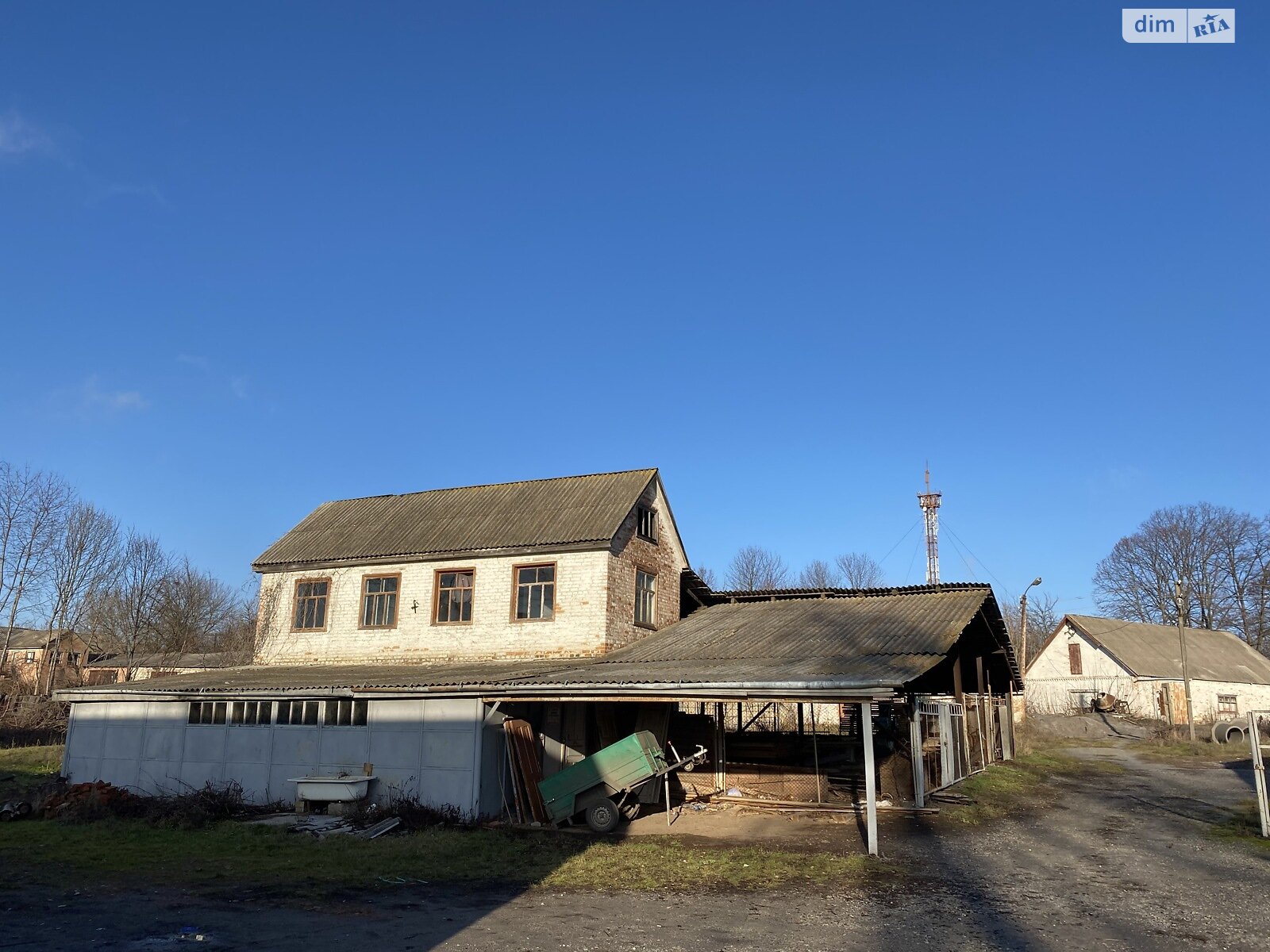 Комерційне приміщення в Липовці, продаж по Столярського вулиця, район Липовець, ціна: 60 000 доларів за об’єкт фото 1 Комерційне приміщення в Липовці, продаж по Столярського вулиця, район Липовець, ціна: 60 000 доларів за об’єкт фото 1