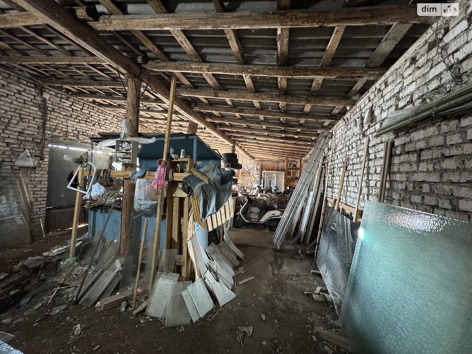 Коммерческое помещение в Литине, продажа по Рыночная улица 4, район Литин, цена: 21 500 долларов за объект фото 1