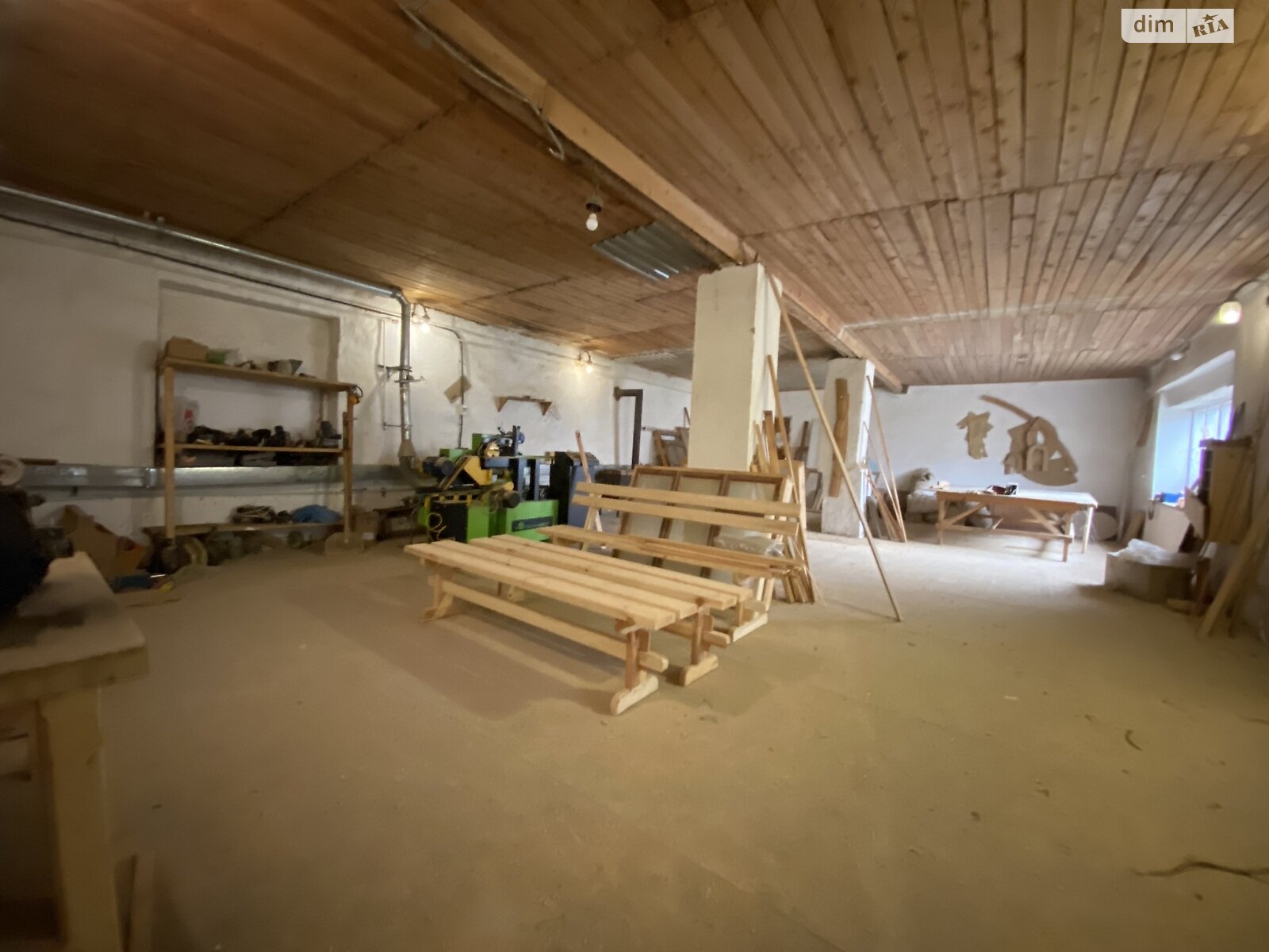 Комерційне приміщення в Літині, продаж по Сосонське шосе, район Літин, ціна: 200 000 доларів за об’єкт фото 1 Комерційне приміщення в Літині, продаж по Сосонське шосе, район Літин, ціна: 200 000 доларів за об’єкт фото 1