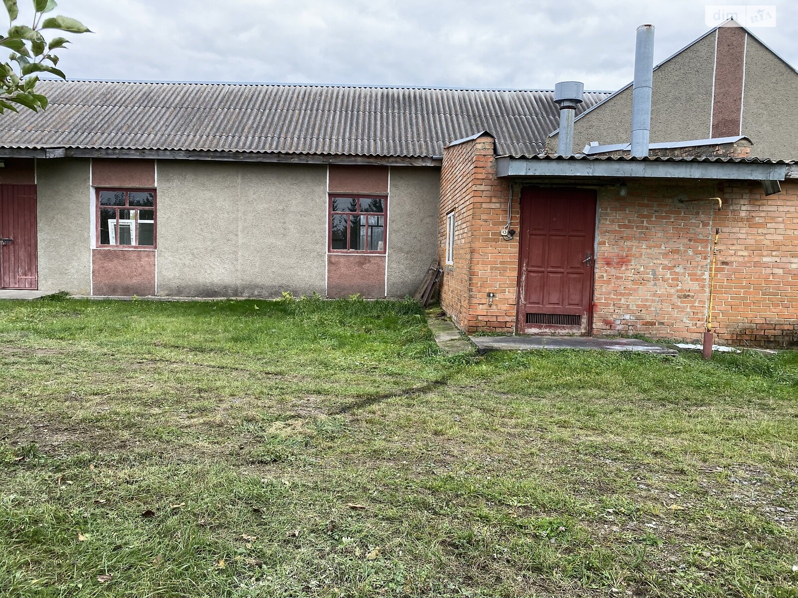 Комерційне приміщення в Літині, продаж по Сосонське шосе, район Літин, ціна: 200 000 доларів за об’єкт фото 1 Комерційне приміщення в Літині, продаж по Сосонське шосе, район Літин, ціна: 200 000 доларів за об’єкт фото 1