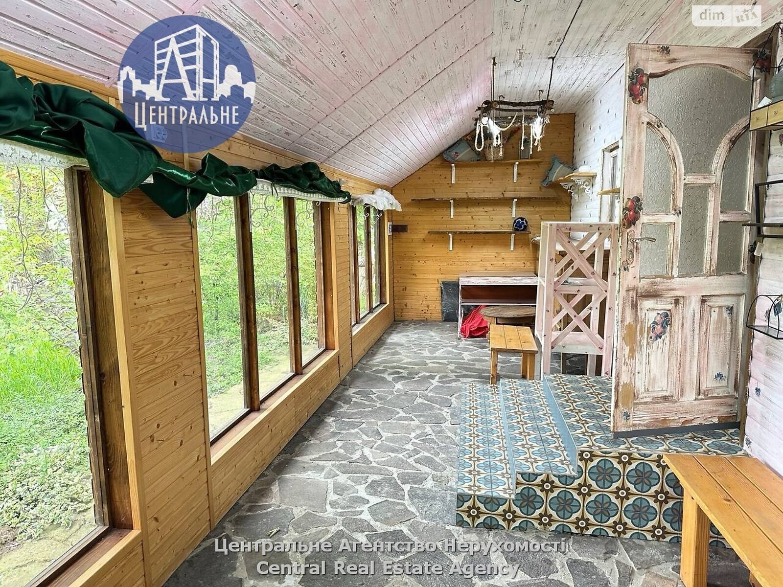 Коммерческое помещение в Лужанах, Садовая улица, цена: продажи 73 000 долларов за объект фото 1 Коммерческое помещение в Лужанах, Садовая улица, цена продажи: 73 000 долларов за объект фото 1