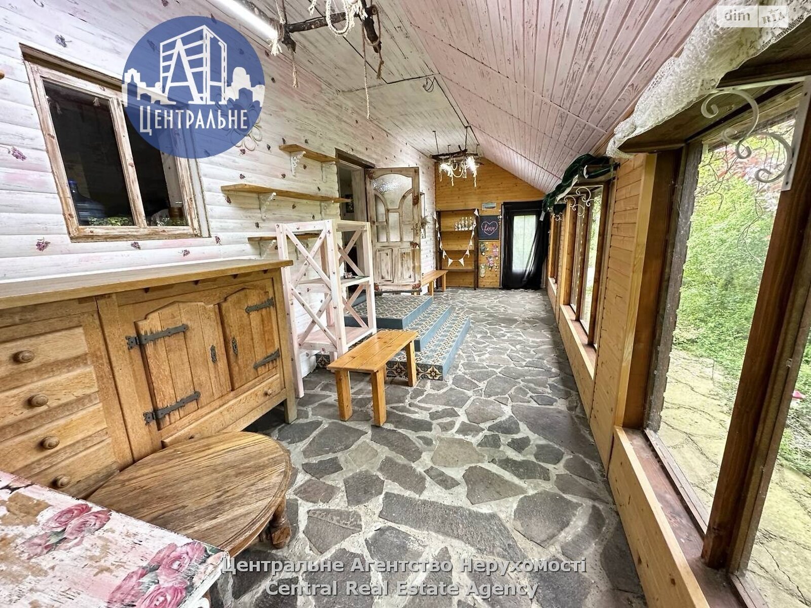 Коммерческое помещение в Лужанах, Садовая улица, цена: продажи 73 000 долларов за объект фото 1 Коммерческое помещение в Лужанах, Садовая улица, цена продажи: 73 000 долларов за объект фото 1