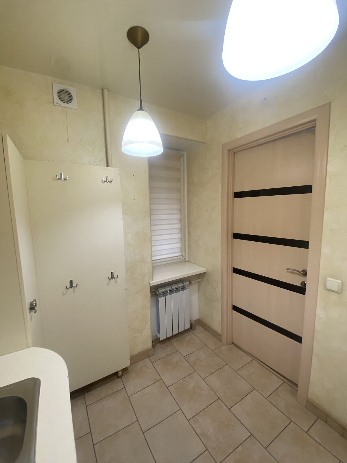 Коммерческое помещение в Луцке, продажа по Молодежи проспект 15, район 33 микрорайон, цена: 63 940 долларов за объект фото 1