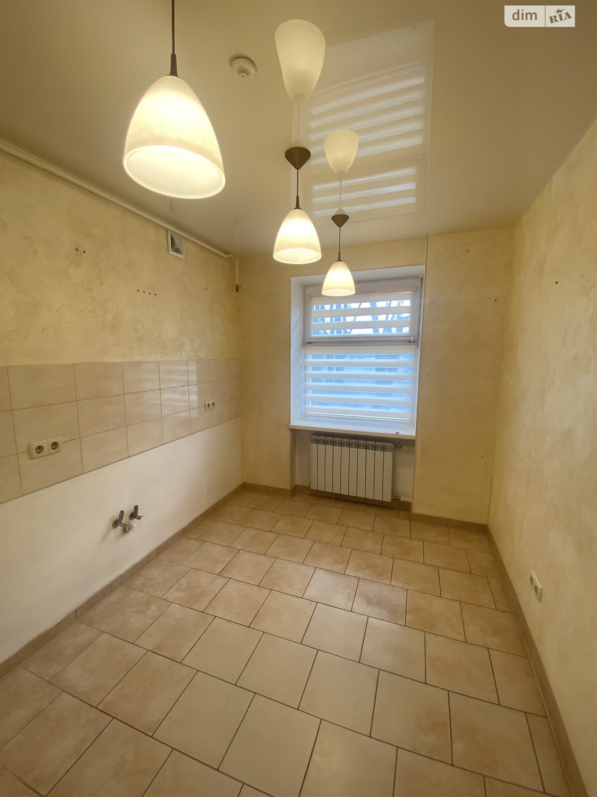 Коммерческое помещение в Луцке, продажа по Молодежи проспект 15, район 33 микрорайон, цена: 63 940 долларов за объект фото 1