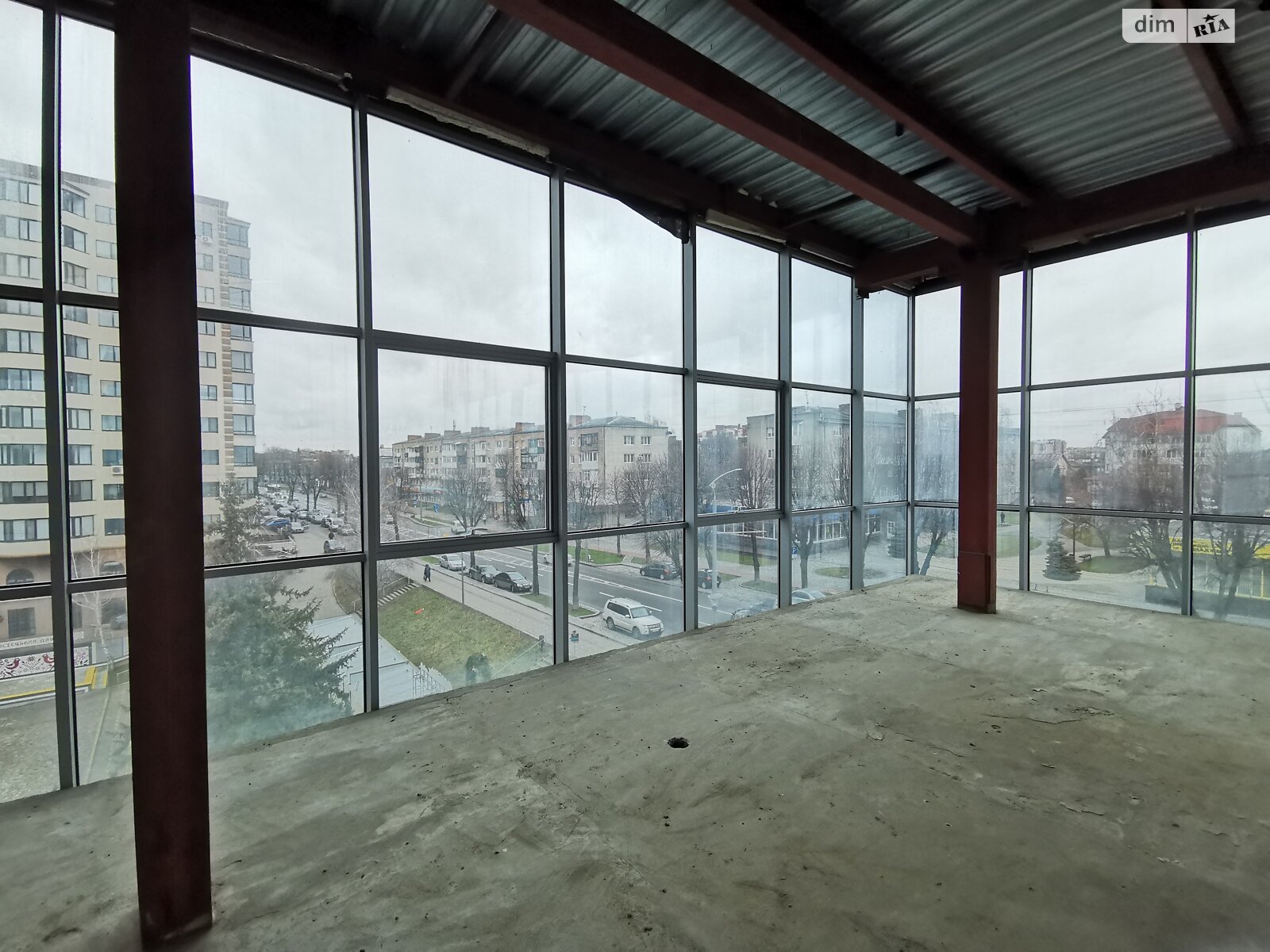 Коммерческое помещение в Луцке, Воли проспект 48, цена: продажи 1 800 000 долларов за объект фото 1 Коммерческое помещение в Луцке, Воли проспект 48, цена продажи: 1 800 000 долларов за объект фото 1