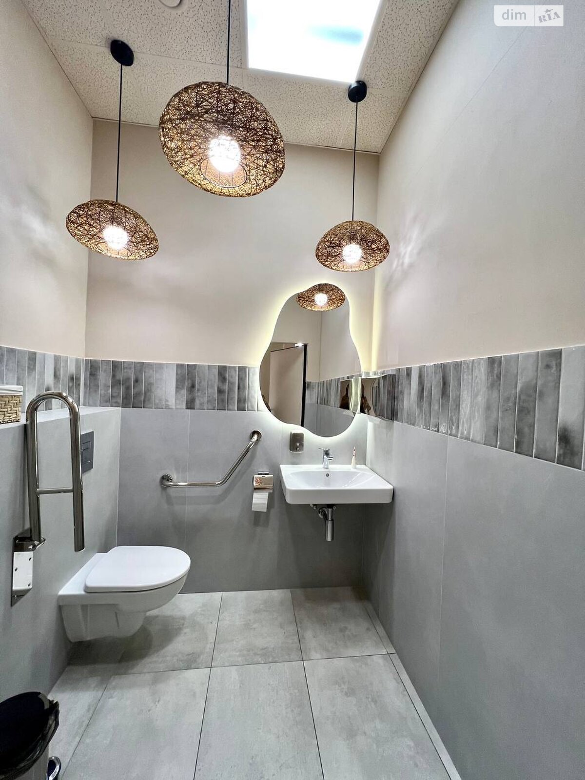 Коммерческое помещение в Львове, продажа по Черновола Вячеслава проспект 16Г, район Галицкий, цена: 199 000 долларов за объект фото 1