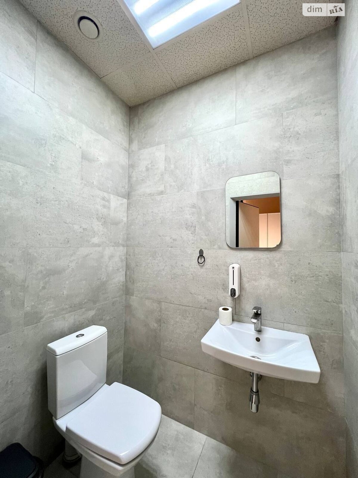 Коммерческое помещение в Львове, продажа по Черновола Вячеслава проспект 16Г, район Галицкий, цена: 199 000 долларов за объект фото 1