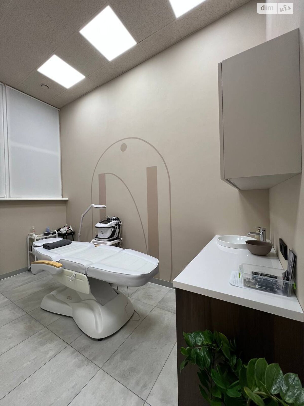 Коммерческое помещение в Львове, продажа по Черновола Вячеслава проспект 16Г, район Галицкий, цена: 199 000 долларов за объект фото 1