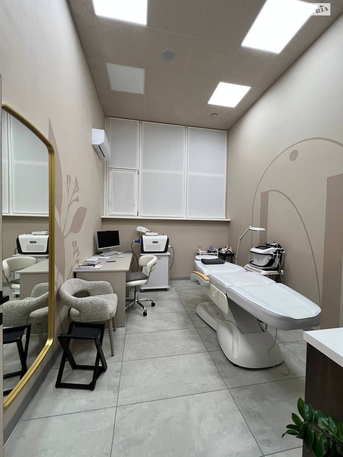 Коммерческое помещение в Львове, продажа по Черновола Вячеслава проспект 16Г, район Галицкий, цена: 199 000 долларов за объект фото 1