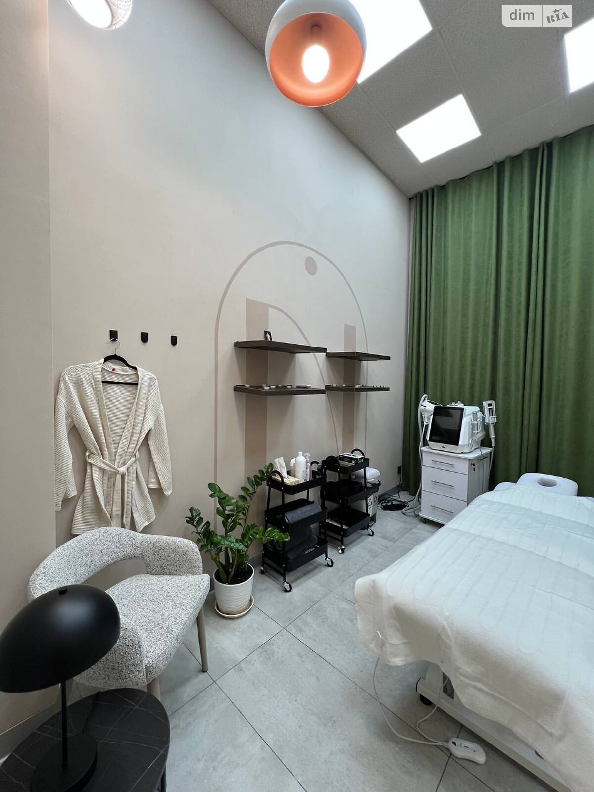 Коммерческое помещение в Львове, продажа по Черновола Вячеслава проспект 16Г, район Галицкий, цена: 199 000 долларов за объект фото 1