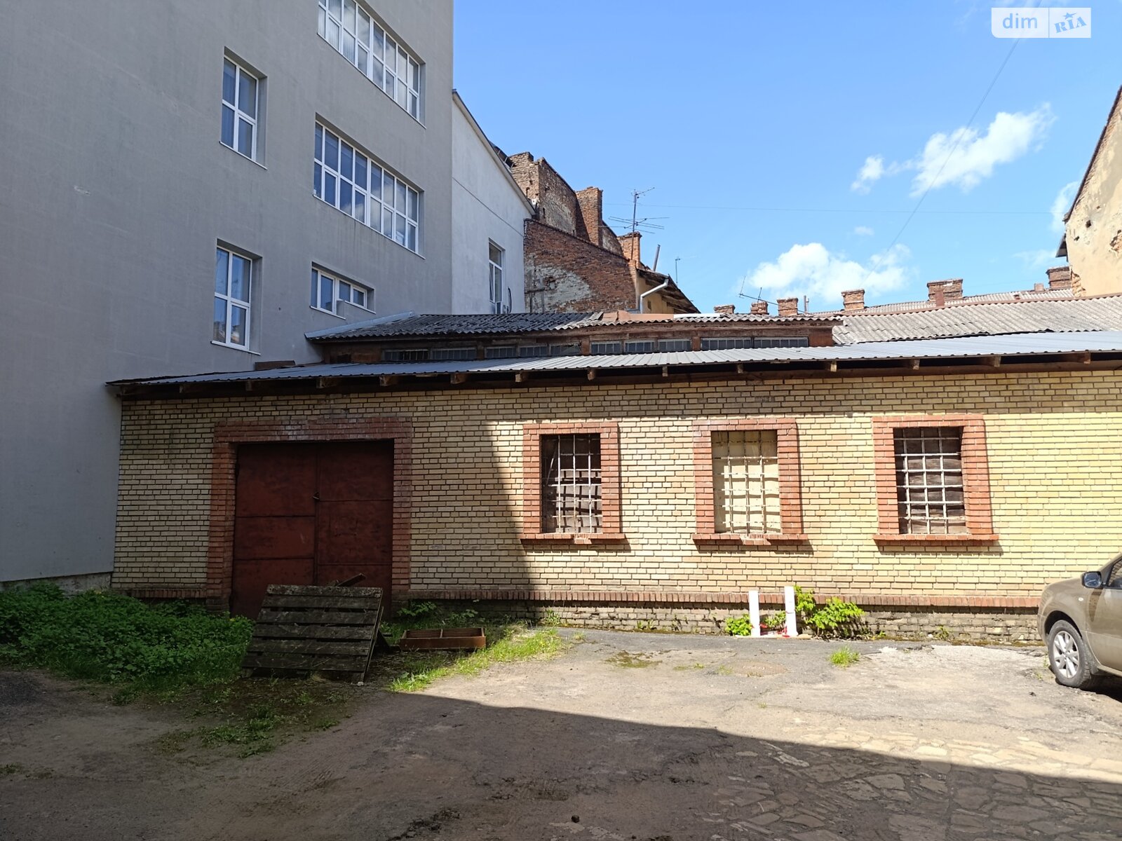 Коммерческое помещение в Львове, продажа по Городоцкая улица 101, район Галицкий, цена: 180 000 долларов за объект фото 1 Коммерческое помещение в Львове, продажа по Городоцкая улица 101, район Галицкий, цена: 180 000 долларов за объект фото 1