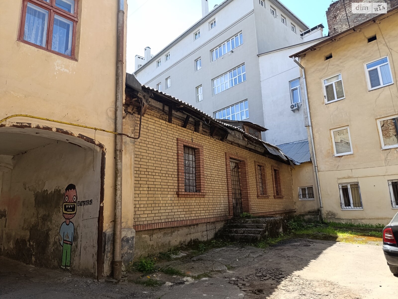 Коммерческое помещение в Львове, продажа по Городоцкая улица 101, район Галицкий, цена: 180 000 долларов за объект фото 1 Коммерческое помещение в Львове, продажа по Городоцкая улица 101, район Галицкий, цена: 180 000 долларов за объект фото 1