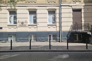 Комерційне приміщення в Львові, продаж по Поповича вулиця 2, район Галицький, ціна: 70 000 доларів за об’єкт фото 2 Комерційне приміщення в Львові, продаж по Поповича вулиця 2, район Галицький, ціна: 70 000 доларів за об’єкт фото 2