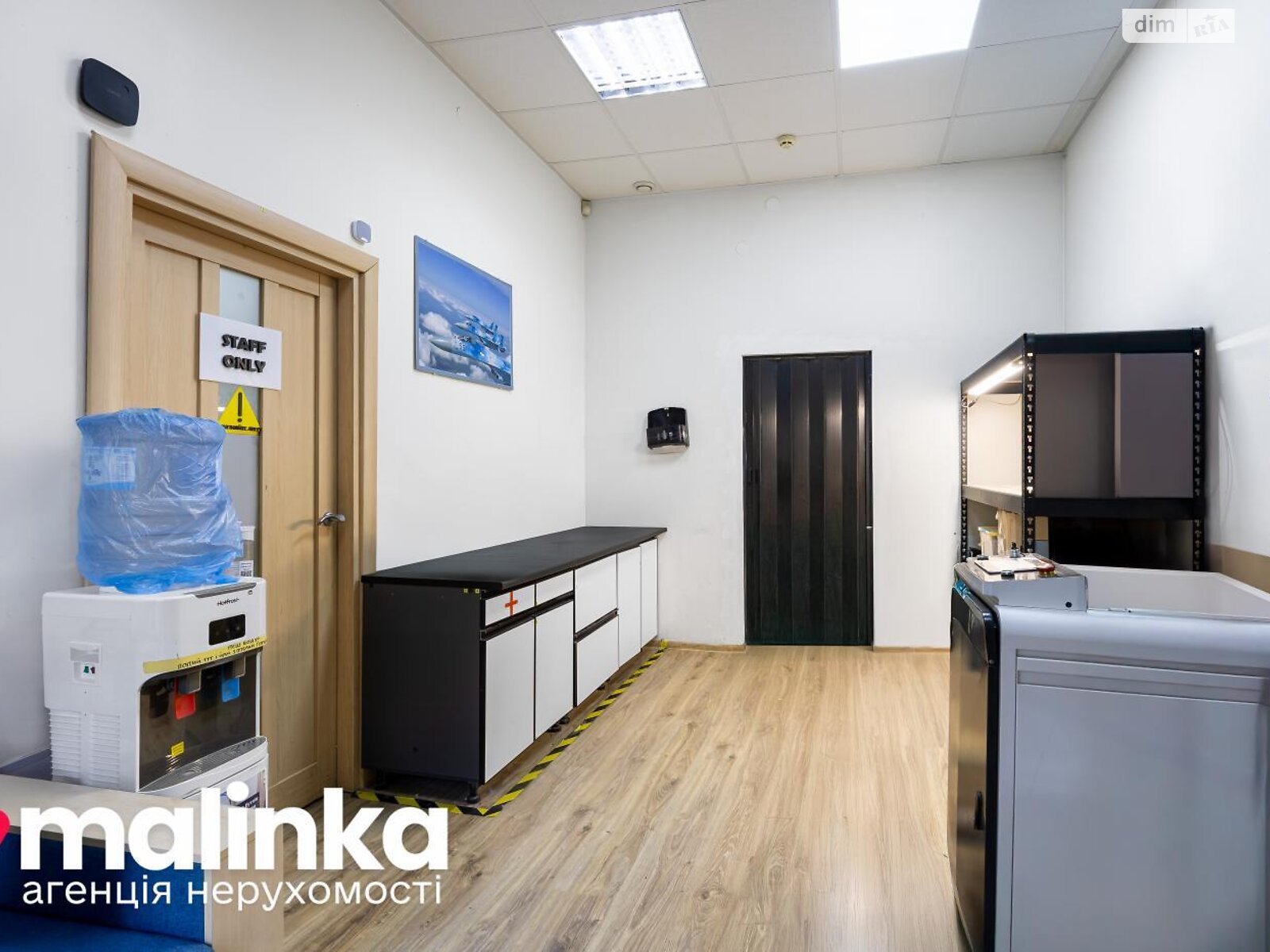 Коммерческое помещение в Львове, продажа по Вербицкого Михаила улица 8, район Галицкий, цена: 129 000 долларов за объект фото 1 Коммерческое помещение в Львове, продажа по Вербицкого Михаила улица 8, район Галицкий, цена: 129 000 долларов за объект фото 1