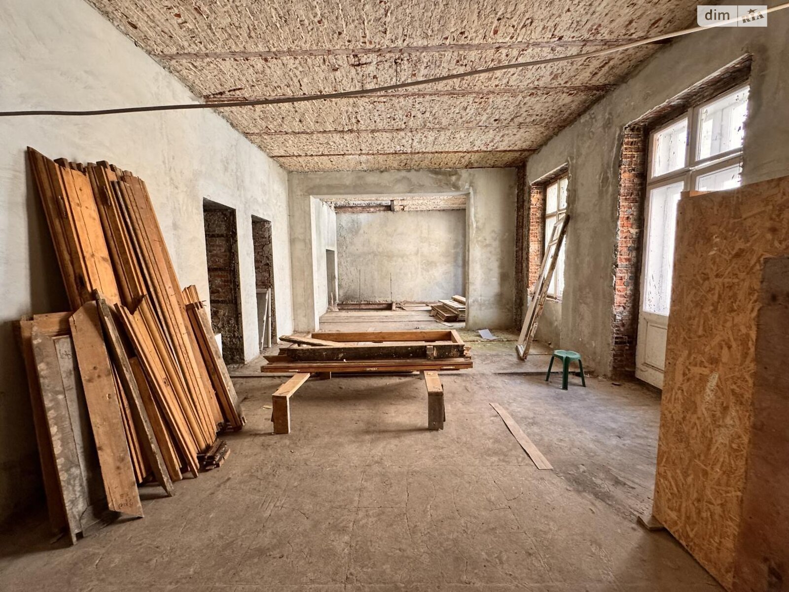 Коммерческое помещение в Львове, продажа по Вороного улица 9, район Галицкий, цена: 3 500 000 долларов за объект фото 1 Коммерческое помещение в Львове, продажа по Вороного улица 9, район Галицкий, цена: 3 500 000 долларов за объект фото 1