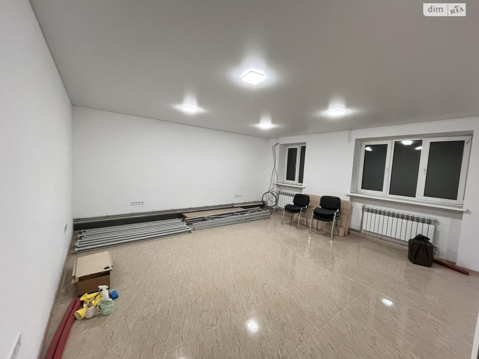 Коммерческое помещение в Львове, продажа по Королева улица 7, район Лычаковский, цена: 78 000 долларов за объект фото 1 Коммерческое помещение в Львове, продажа по Королева улица 7, район Лычаковский, цена: 78 000 долларов за объект фото 1