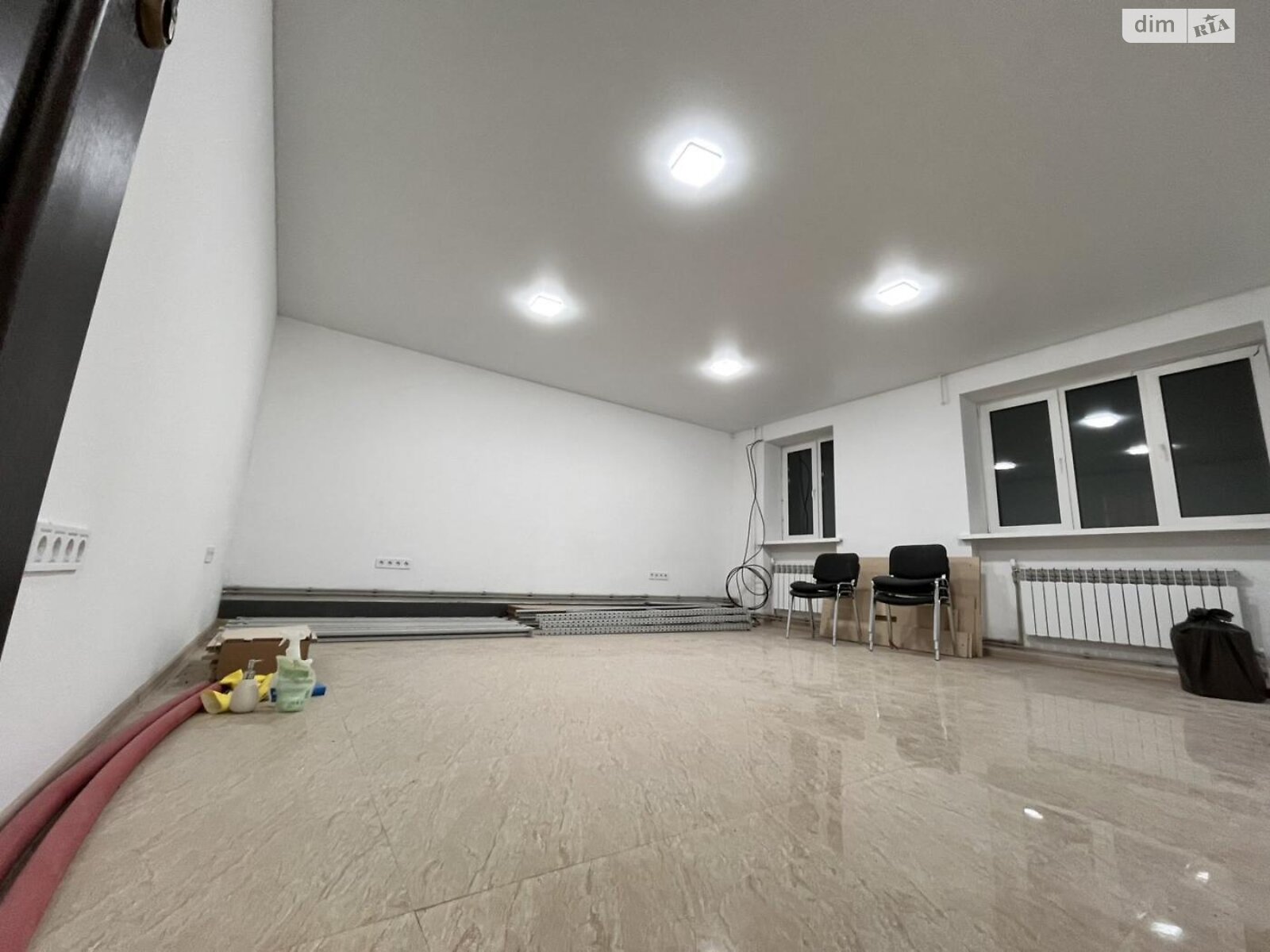 Коммерческое помещение в Львове, продажа по Королева улица 7, район Лычаковский, цена: 78 000 долларов за объект фото 1 Коммерческое помещение в Львове, продажа по Королева улица 7, район Лычаковский, цена: 78 000 долларов за объект фото 1