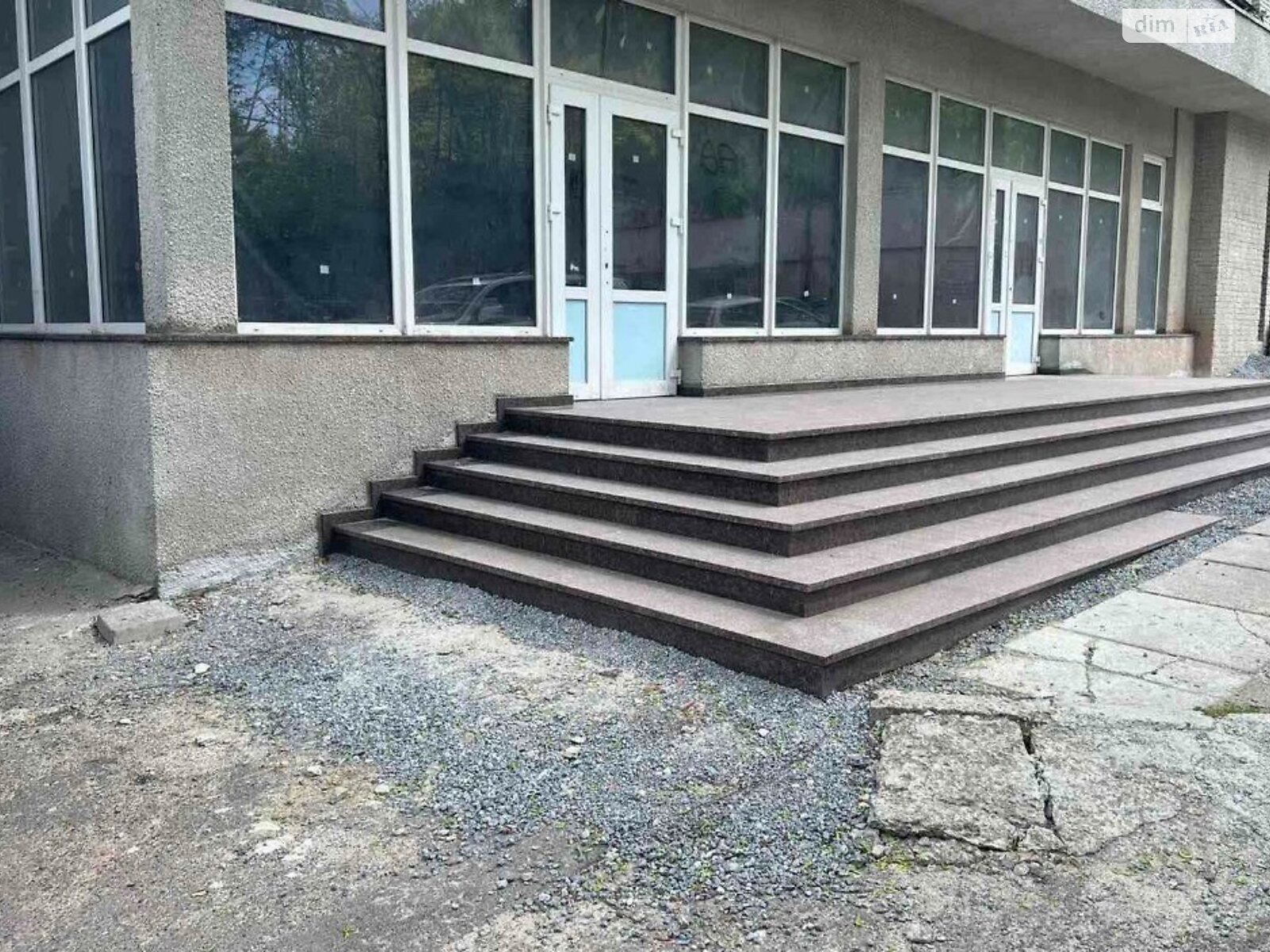 Коммерческое помещение в Львове, продажа по Ольжича улица, район Лычаковский, цена: 145 000 долларов за объект фото 1 Коммерческое помещение в Львове, продажа по Ольжича улица, район Лычаковский, цена: 145 000 долларов за объект фото 1