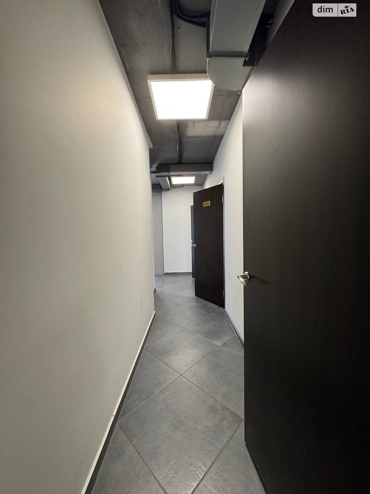 Коммерческое помещение в Львове, продажа по Героев УПА улица 73В/8, район Новый Свет, цена: 214 200 долларов за объект фото 1