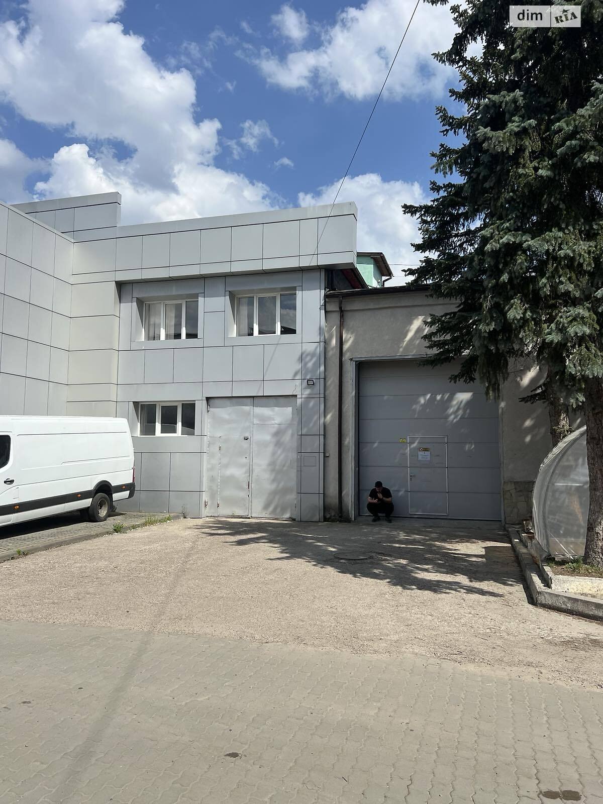 Коммерческое помещение в Львове, продажа по Чигиринская улица 42, район Шевченковский, цена: 792 долларов за объект фото 1 Коммерческое помещение в Львове, продажа по Чигиринская улица 42, район Шевченковский, цена: 792 долларов за объект фото 1