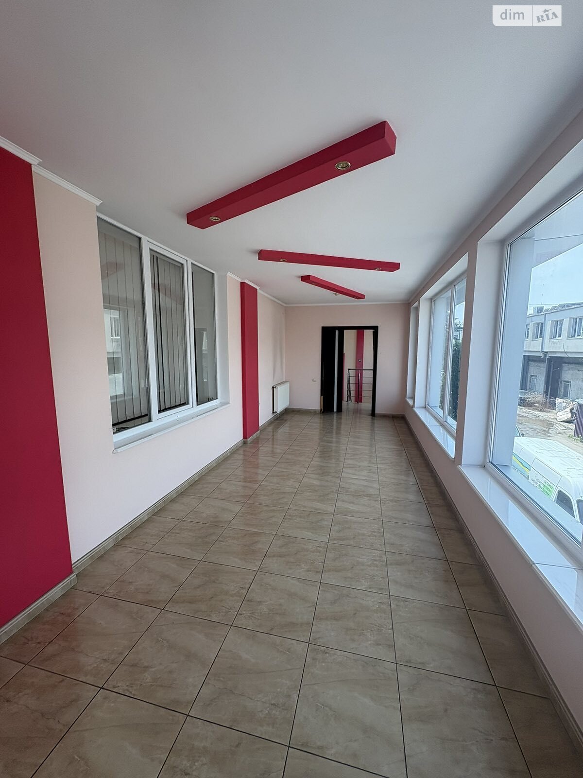 Коммерческое помещение в Львове, продажа по Чигиринская улица 42, район Шевченковский, цена: 792 долларов за объект фото 1 Коммерческое помещение в Львове, продажа по Чигиринская улица 42, район Шевченковский, цена: 792 долларов за объект фото 1