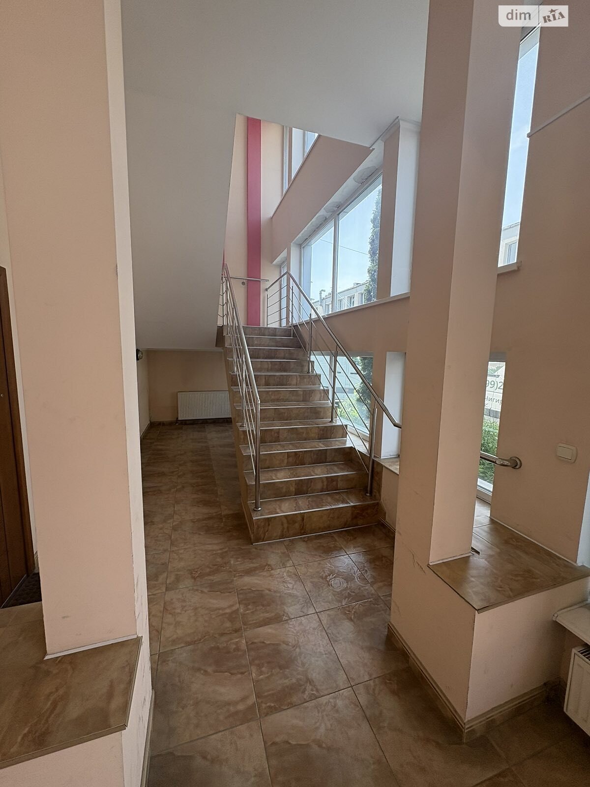 Коммерческое помещение в Львове, продажа по Чигиринская улица 42, район Шевченковский, цена: 792 долларов за объект фото 1 Коммерческое помещение в Львове, продажа по Чигиринская улица 42, район Шевченковский, цена: 792 долларов за объект фото 1