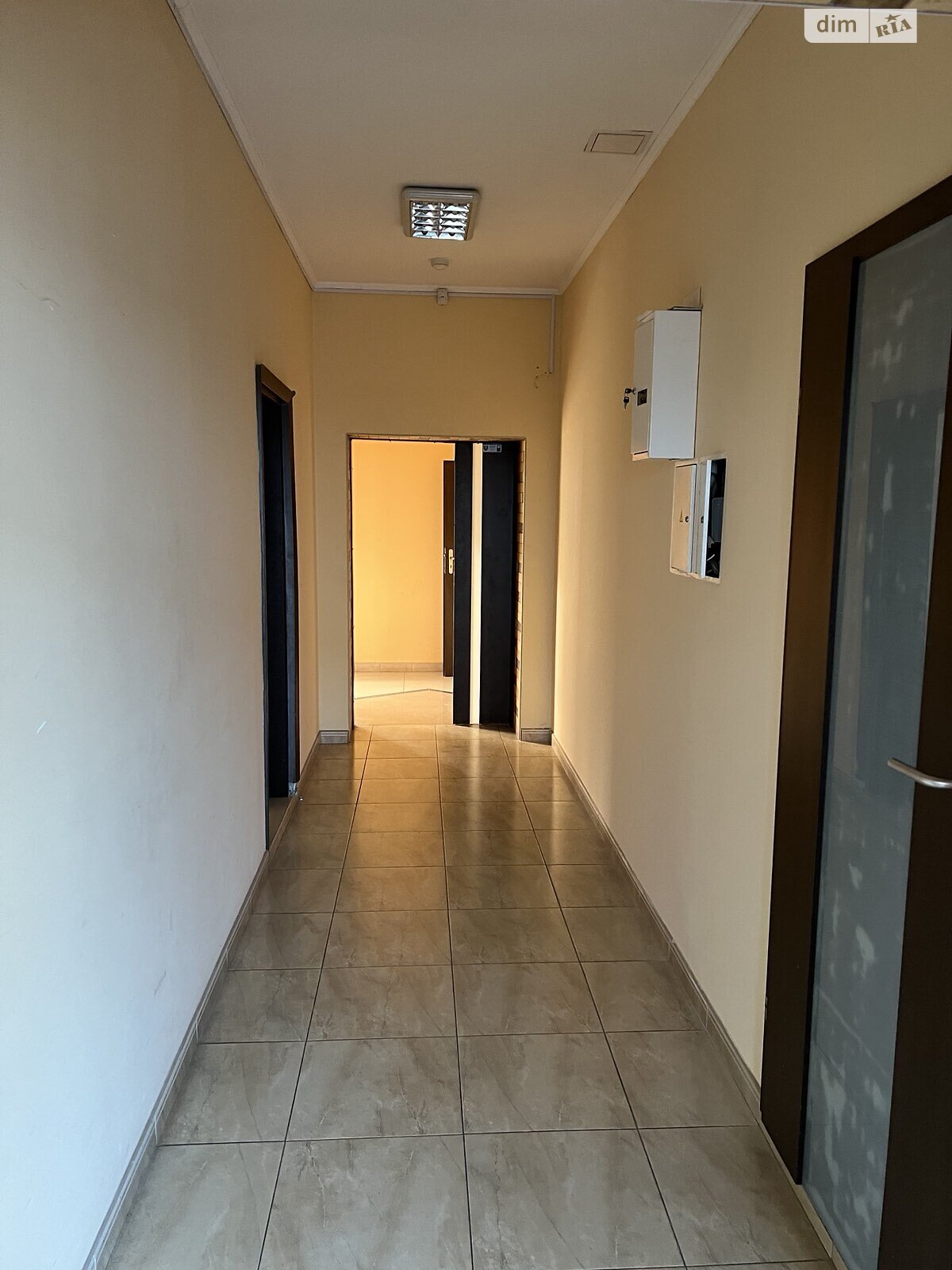 Коммерческое помещение в Львове, продажа по Чигиринская улица 42, район Шевченковский, цена: 792 долларов за объект фото 1 Коммерческое помещение в Львове, продажа по Чигиринская улица 42, район Шевченковский, цена: 792 долларов за объект фото 1