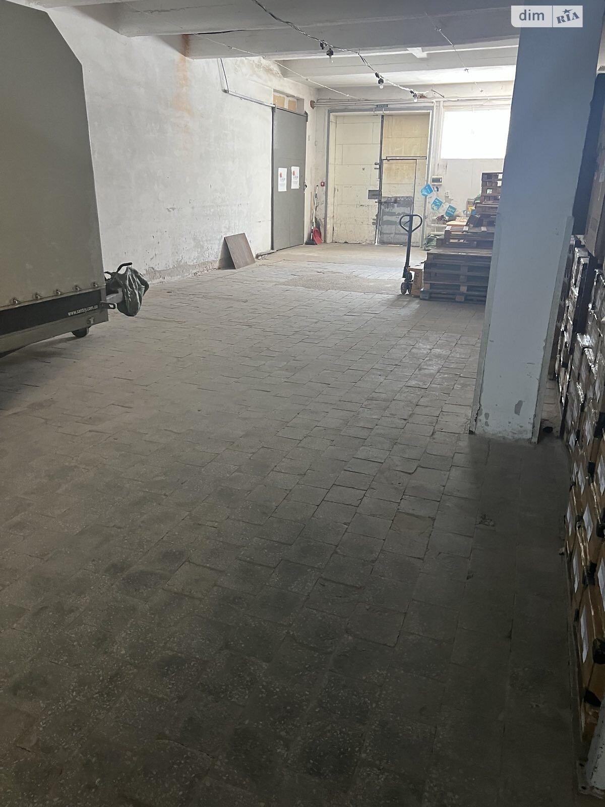 Коммерческое помещение в Львове, продажа по Чигиринская улица 42, район Шевченковский, цена: 792 долларов за объект фото 1 Коммерческое помещение в Львове, продажа по Чигиринская улица 42, район Шевченковский, цена: 792 долларов за объект фото 1