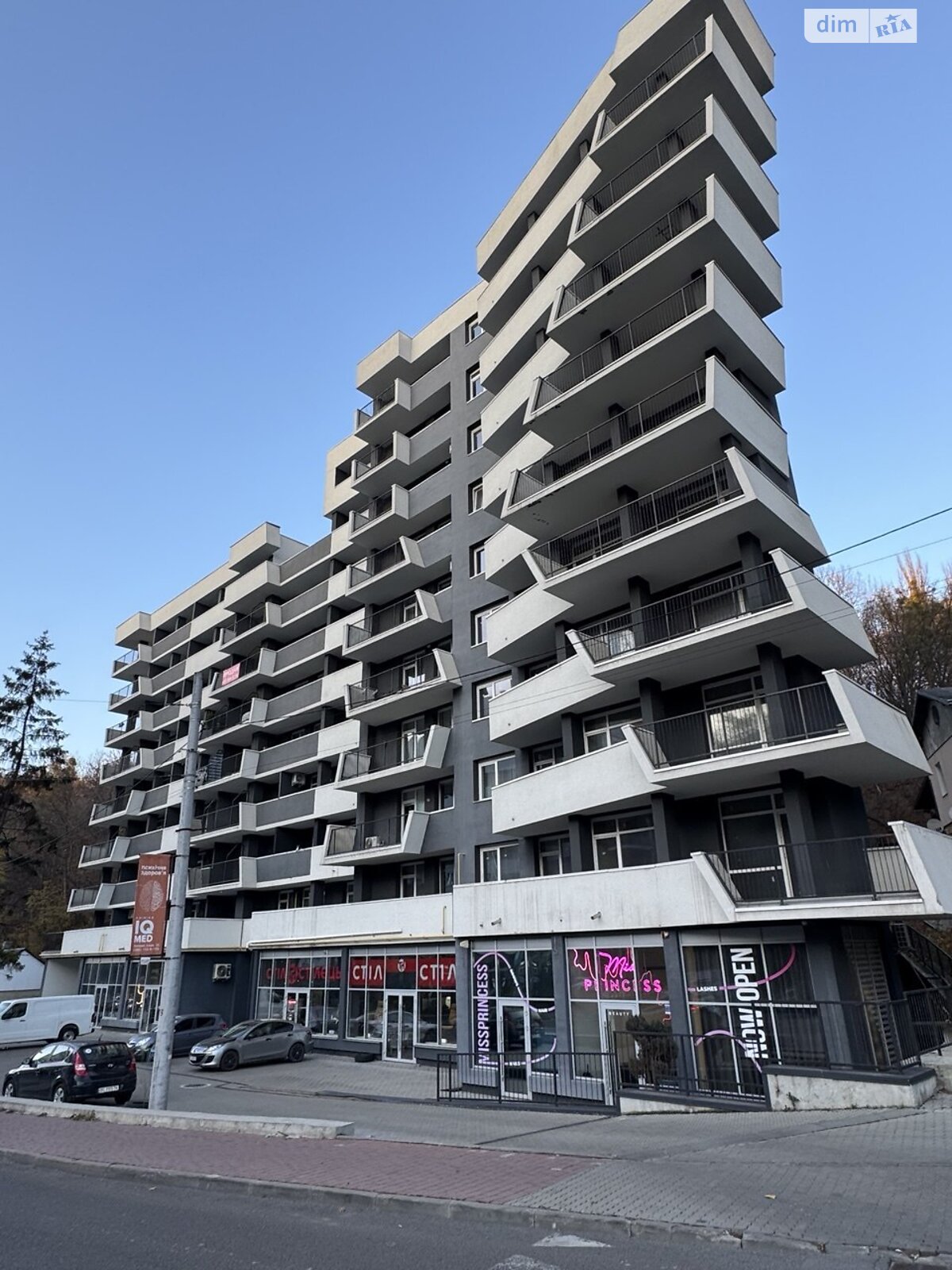 Коммерческое помещение в Львове, продажа по Стуса Василия улица 51-53, район Снопков, цена: 300 000 долларов за объект фото 1 Коммерческое помещение в Львове, продажа по Стуса Василия улица 51-53, район Снопков, цена: 300 000 долларов за объект фото 1