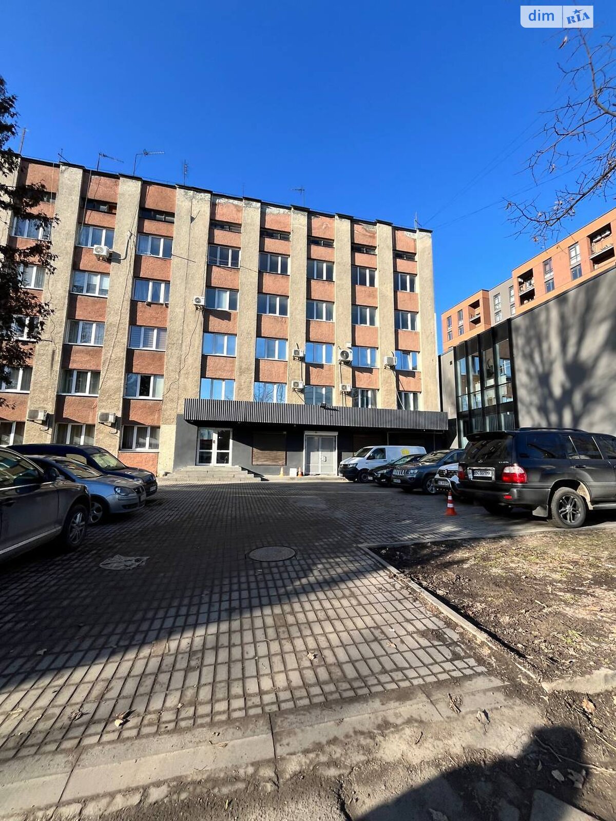 Коммерческое помещение в Львове, продажа по Зеленая улица 206, район Сыховский, цена: 1 300 000 долларов за объект фото 1 Коммерческое помещение в Львове, продажа по Зеленая улица 206, район Сыховский, цена: 1 300 000 долларов за объект фото 1