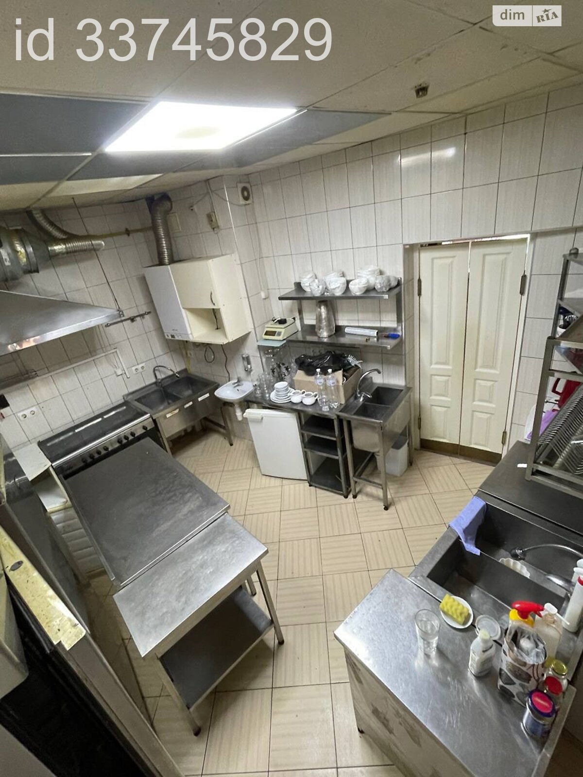 Коммерческое помещение в Львове, продажа по Даниила Галицкого площадь, район Центр, цена: 370 000 долларов за объект фото 1