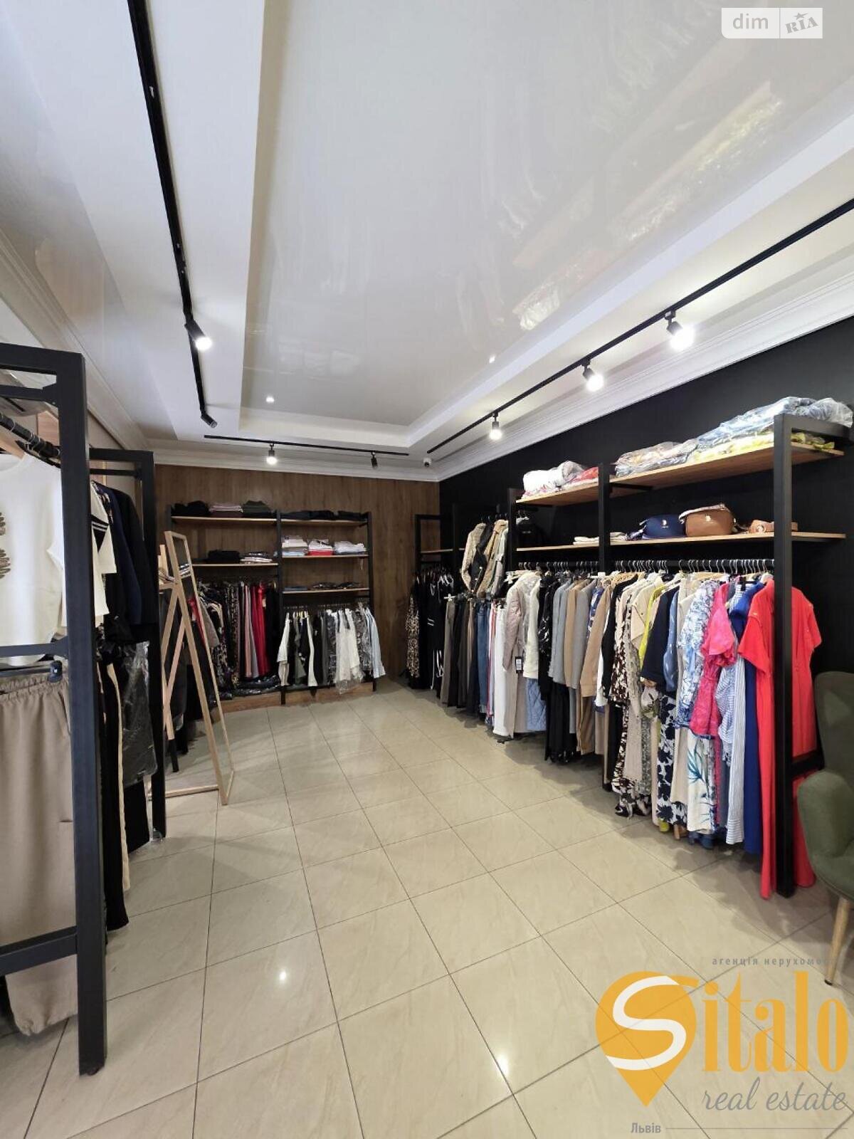 Комерційне приміщення в Львові, продаж по Князя Романа вулиця, район Центр, ціна: 192 000 доларів за об’єкт фото 1 Комерційне приміщення в Львові, продаж по Князя Романа вулиця, район Центр, ціна: 192 000 доларів за об’єкт фото 1