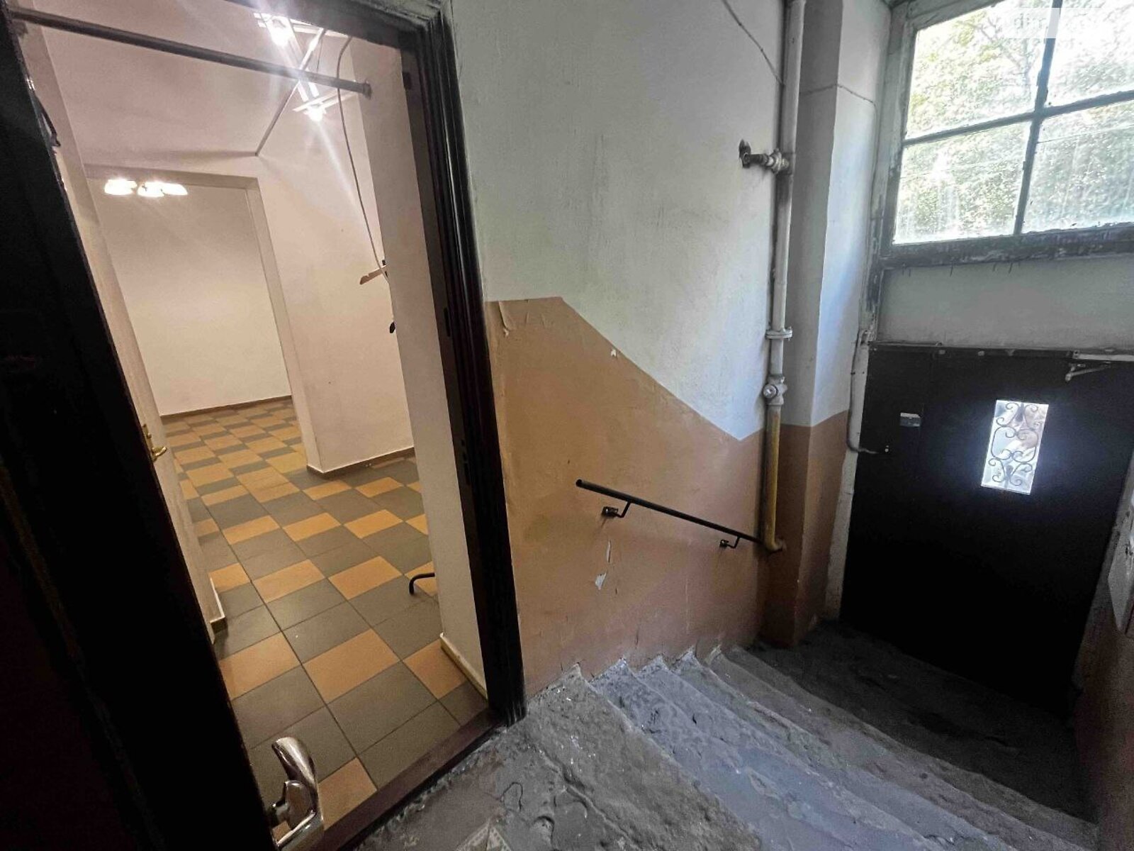 Комерційне приміщення в Львові, продаж по Джерельна вулиця, район Центр, ціна: 65 000 доларів за об’єкт фото 1 Комерційне приміщення в Львові, продаж по Джерельна вулиця, район Центр, ціна: 65 000 доларів за об’єкт фото 1