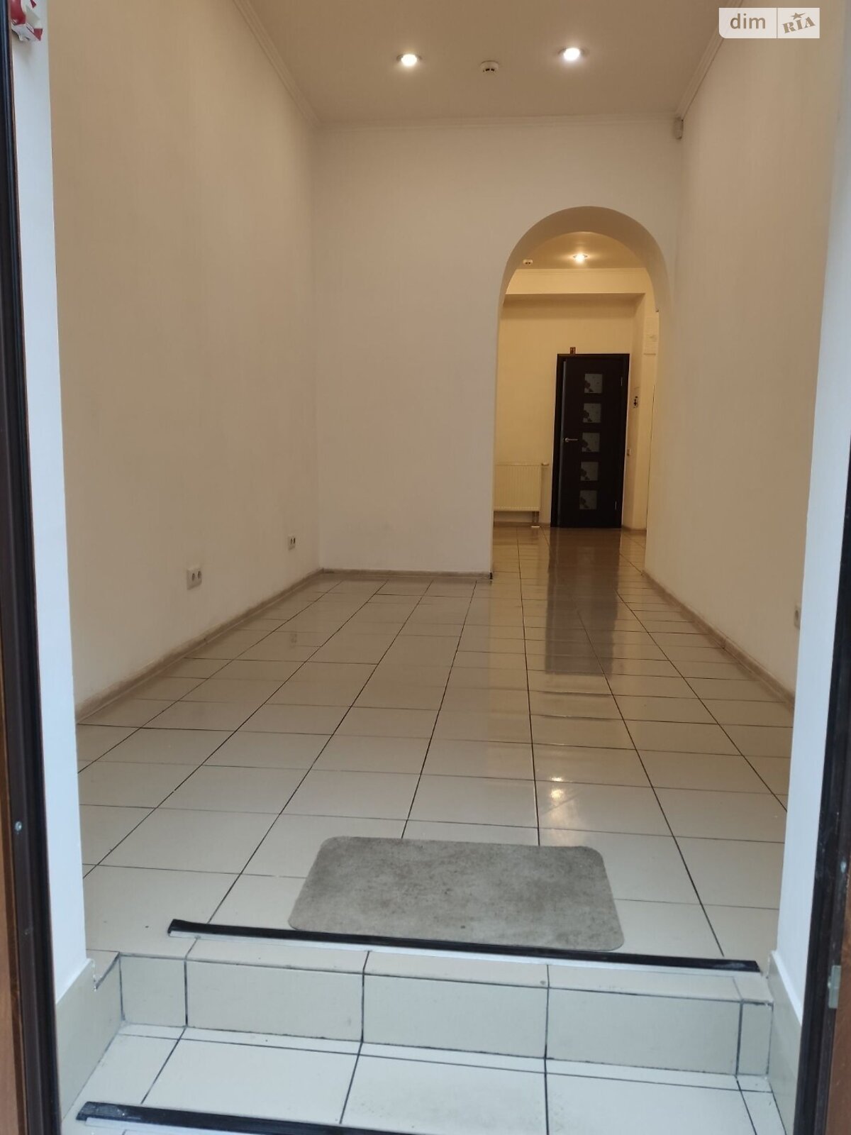 Коммерческое помещение в Львове, продажа по Шпитальная улица 26, район Центр, цена: 78 000 долларов за объект фото 1