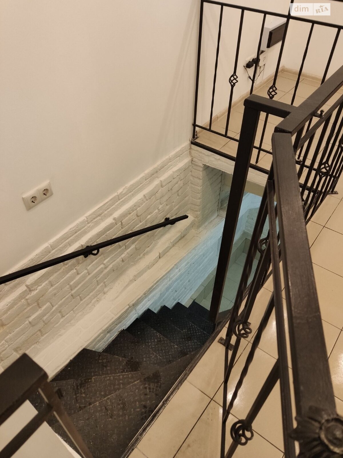 Коммерческое помещение в Львове, продажа по Шпитальная улица 26, район Центр, цена: 78 000 долларов за объект фото 1