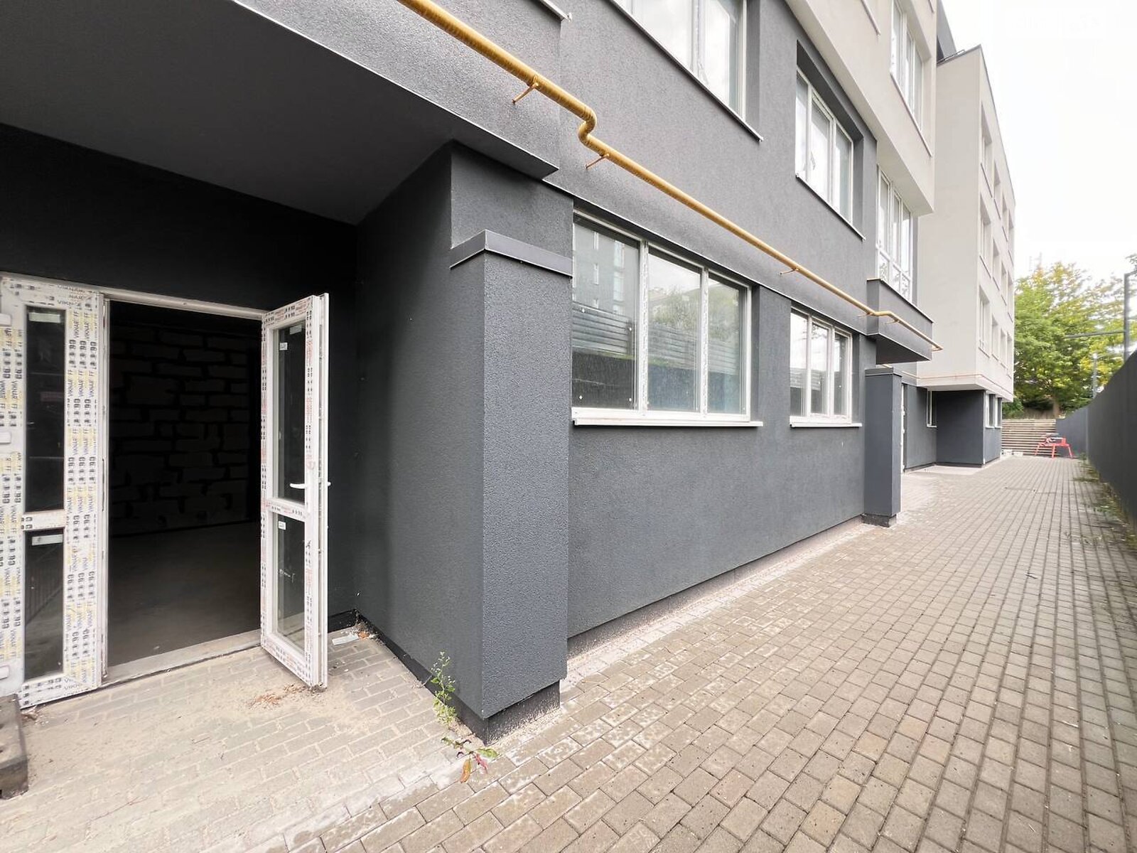 Комерційне приміщення в Львові, продаж по Володимира Великого вулиця 10Б, район Вулька, ціна: 80 000 доларів за об’єкт фото 1 Комерційне приміщення в Львові, продаж по Володимира Великого вулиця 10Б, район Вулька, ціна: 80 000 доларів за об’єкт фото 1