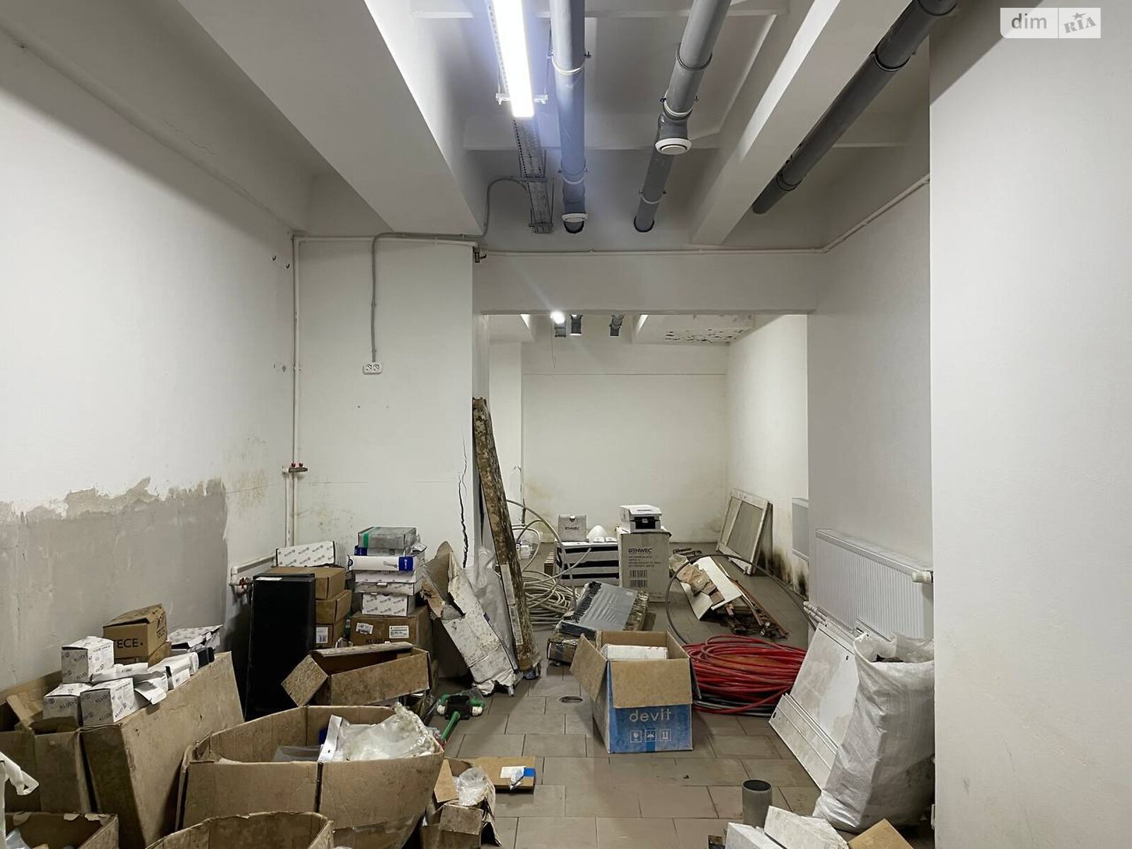 Коммерческое помещение в Львове, продажа по Садовая улица 2А, район Южный, цена: 43 000 долларов за объект фото 1 Коммерческое помещение в Львове, продажа по Садовая улица 2А, район Южный, цена: 43 000 долларов за объект фото 1