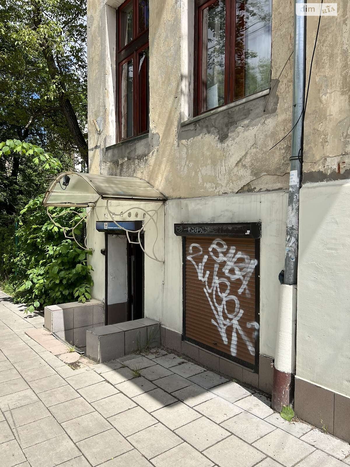 Коммерческое помещение в Львове, продажа по Кульпарковская улица, район Зализнычный, цена: 26 000 долларов за объект фото 1 Коммерческое помещение в Львове, продажа по Кульпарковская улица, район Зализнычный, цена: 26 000 долларов за объект фото 1