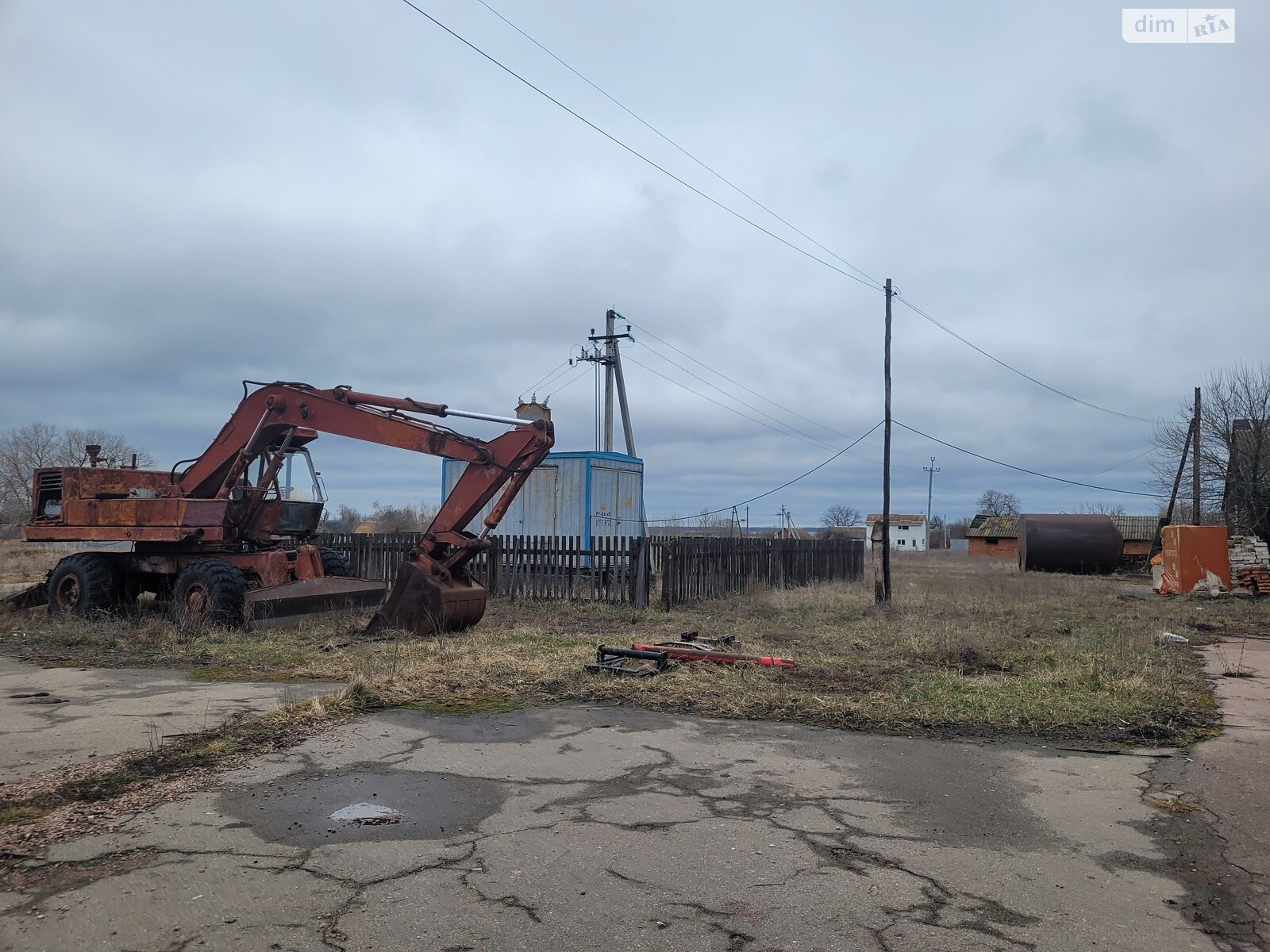 Коммерческое помещение в Майдановке, Пятирічка 18 а, цена: продажи 700 000 долларов за объект фото 1 Коммерческое помещение в Майдановке, Пятирічка 18 а, цена продажи: 700 000 долларов за объект фото 1