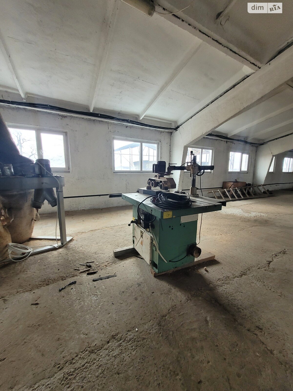 Коммерческое помещение в Майдановке, Пятирічка 18 а, цена: продажи 700 000 долларов за объект фото 1 Коммерческое помещение в Майдановке, Пятирічка 18 а, цена продажи: 700 000 долларов за объект фото 1