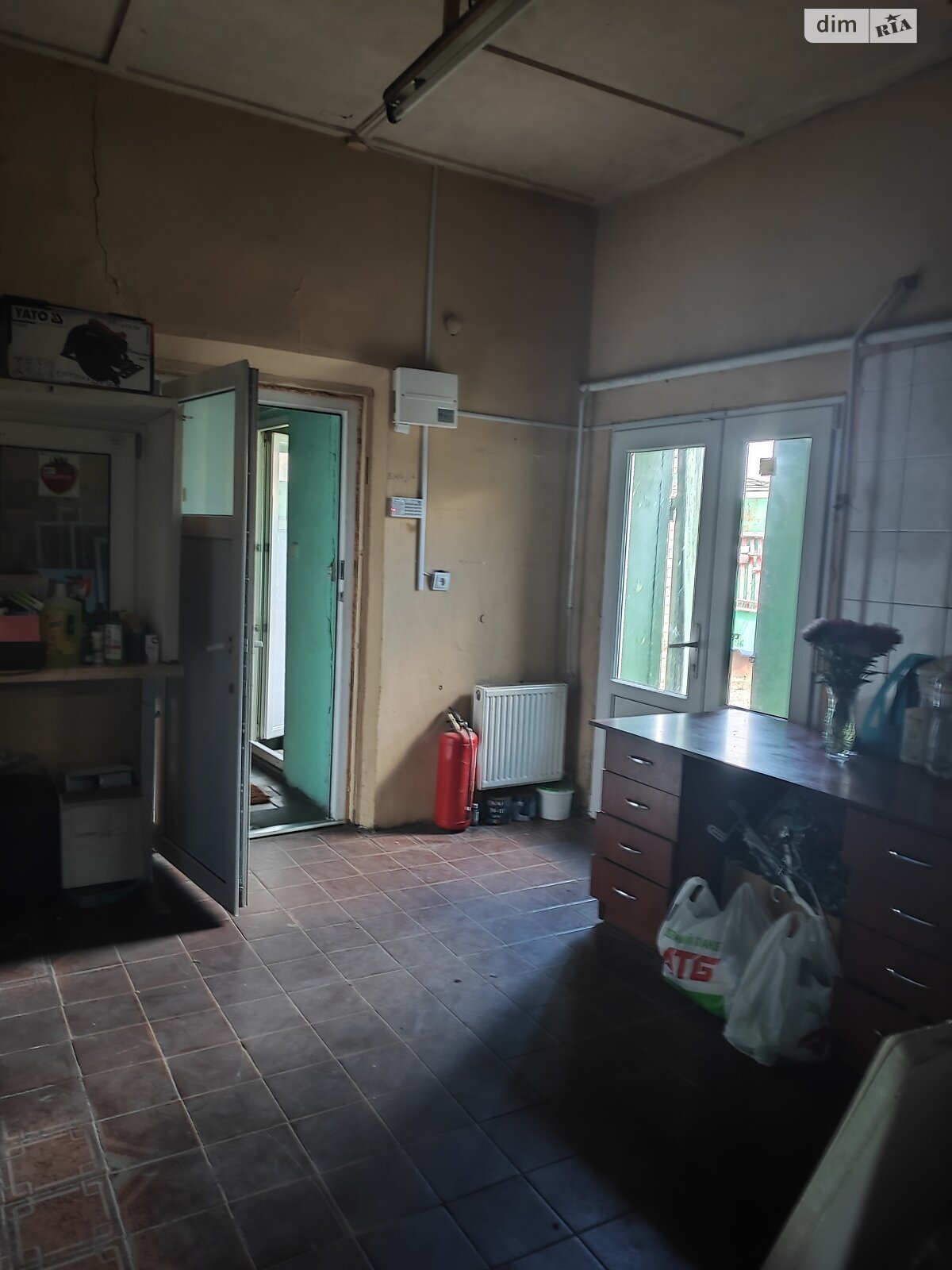 Коммерческое помещение в Мерефе, Днепровская улица 240, цена продажи: 90 000 долларов за объект фото 1