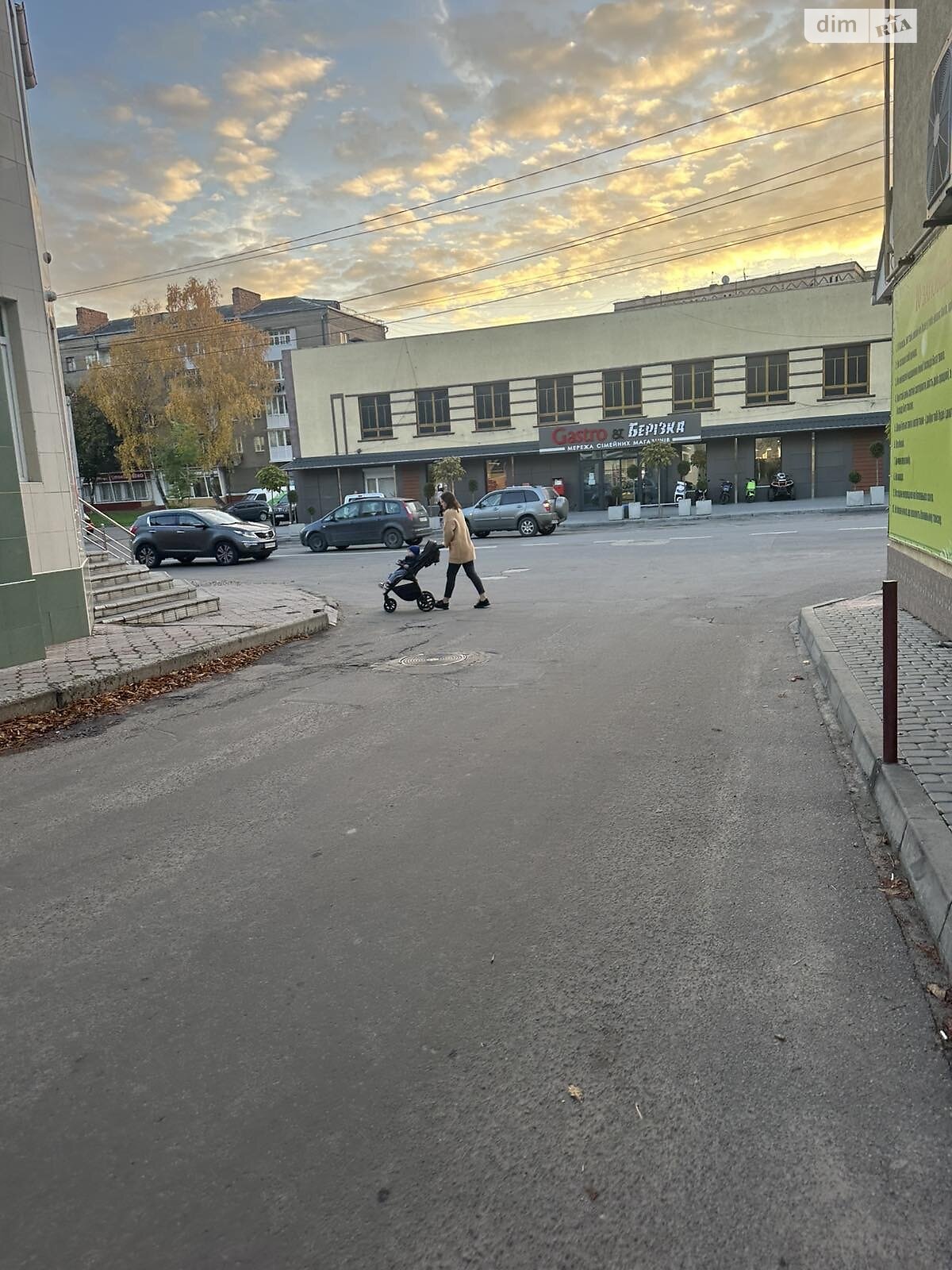 Коммерческое помещение в Могилеве-Подольском, 8-го Марта улица, цена: продажи 120 000 долларов за объект фото 1 Коммерческое помещение в Могилеве-Подольском, 8-го Марта улица, цена продажи: 120 000 долларов за объект фото 1