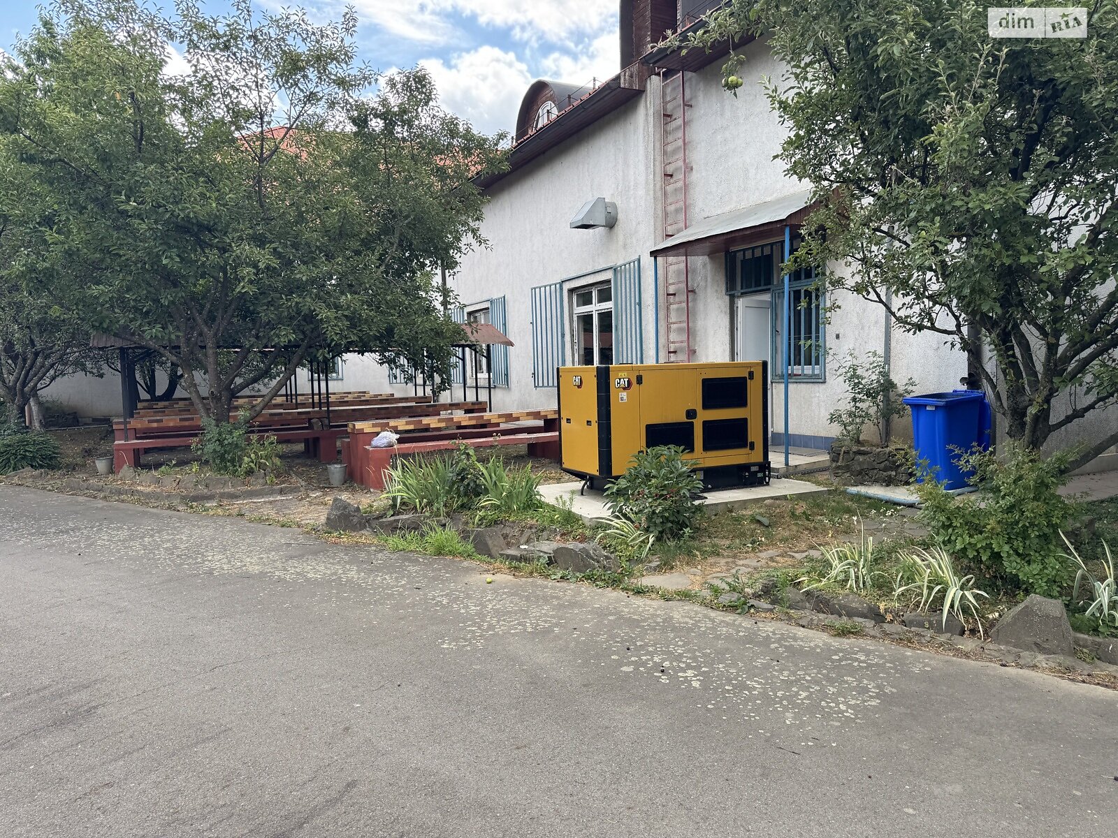 Коммерческое помещение в Мукачеве, продажа по Ужгородская улица, район Мукачево, цена: 1 100 000 долларов за объект фото 1 Коммерческое помещение в Мукачеве, продажа по Ужгородская улица, район Мукачево, цена: 1 100 000 долларов за объект фото 1