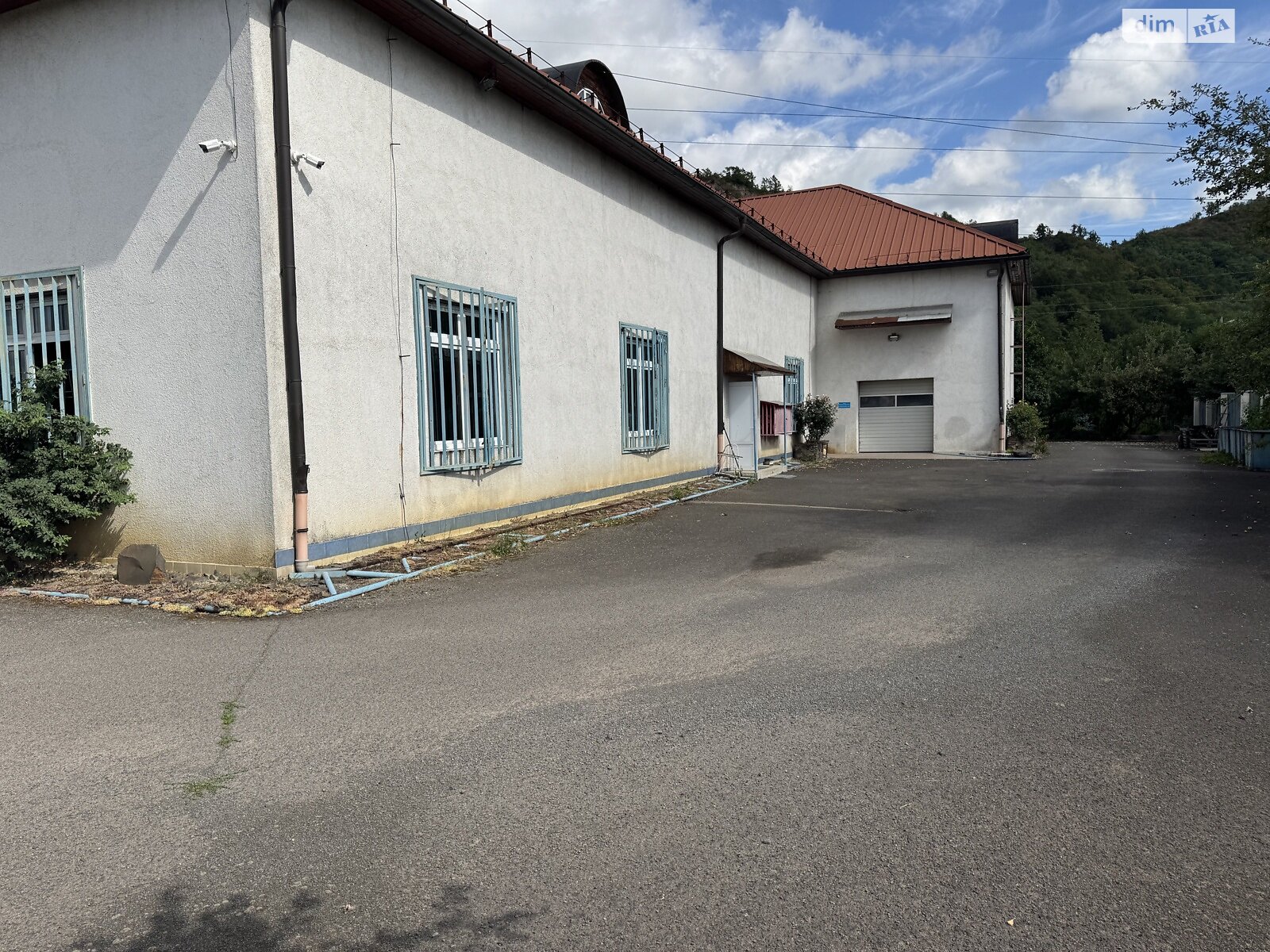 Коммерческое помещение в Мукачеве, продажа по Ужгородская улица, район Мукачево, цена: 1 100 000 долларов за объект фото 1 Коммерческое помещение в Мукачеве, продажа по Ужгородская улица, район Мукачево, цена: 1 100 000 долларов за объект фото 1