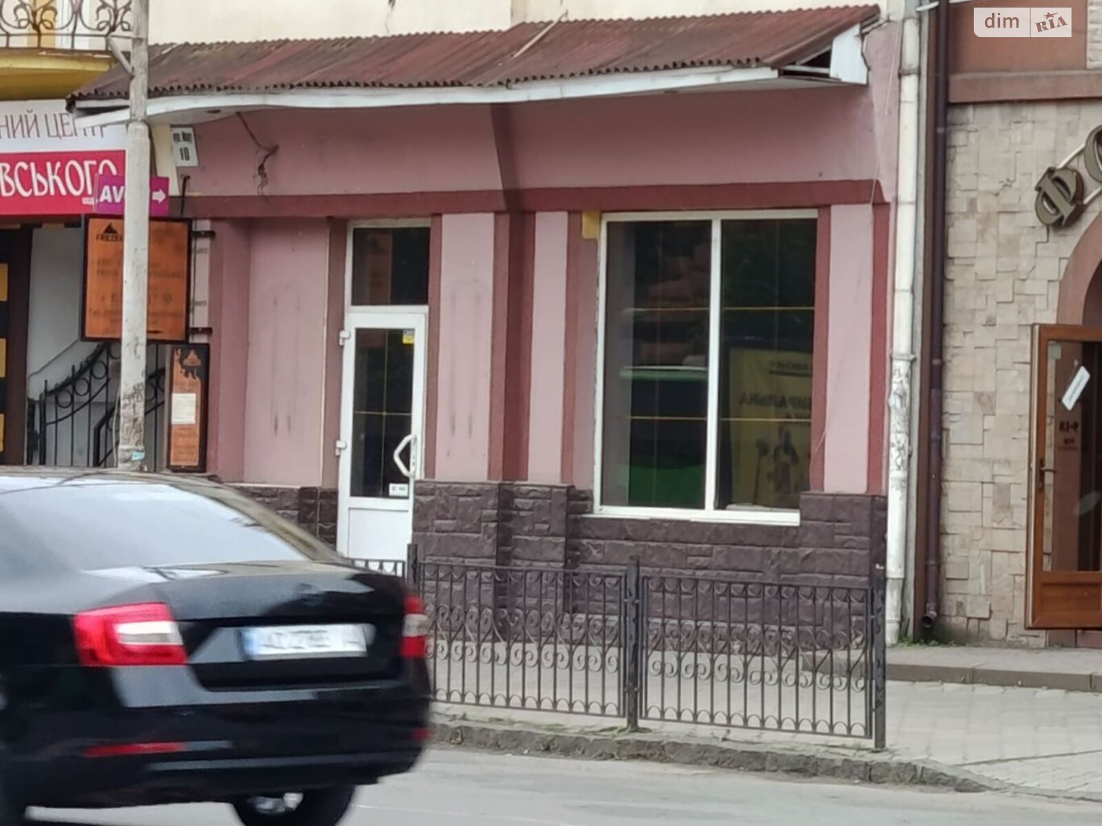 Коммерческое помещение в Мукачеве, продажа по Мира улица, район Центр, цена: 170 000 долларов за объект фото 1 Коммерческое помещение в Мукачеве, продажа по Мира улица, район Центр, цена: 170 000 долларов за объект фото 1
