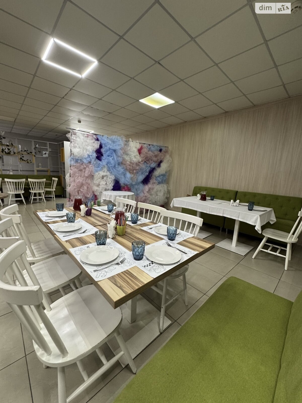 Коммерческое помещение в Мукачеве, продажа по Рыночная (Воссоединения) улица, район Центр, цена: 60 000 долларов за объект фото 1 Коммерческое помещение в Мукачеве, продажа по Рыночная (Воссоединения) улица, район Центр, цена: 60 000 долларов за объект фото 1