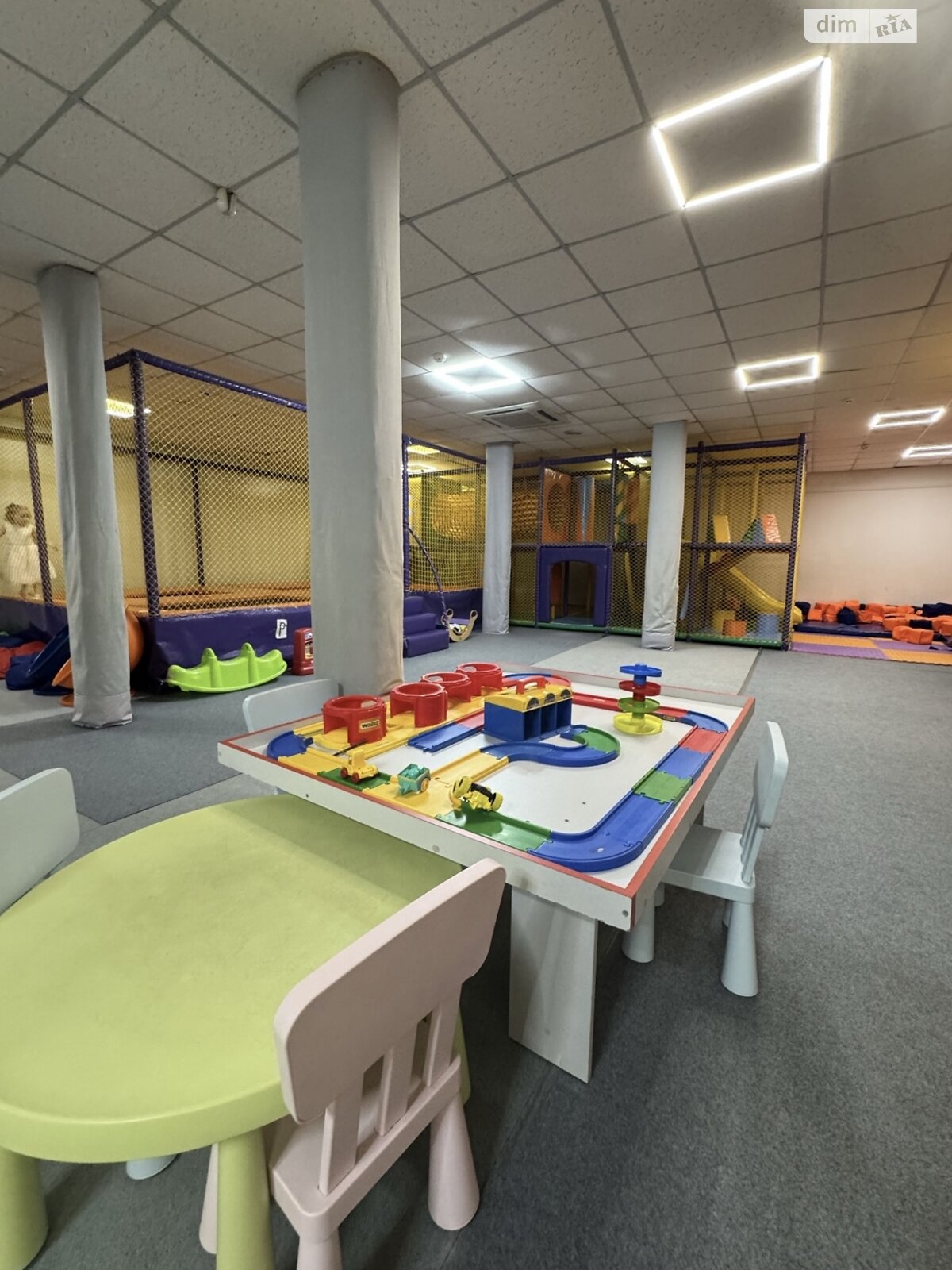 Коммерческое помещение в Мукачеве, продажа по Рыночная (Воссоединения) улица, район Центр, цена: 60 000 долларов за объект фото 1 Коммерческое помещение в Мукачеве, продажа по Рыночная (Воссоединения) улица, район Центр, цена: 60 000 долларов за объект фото 1