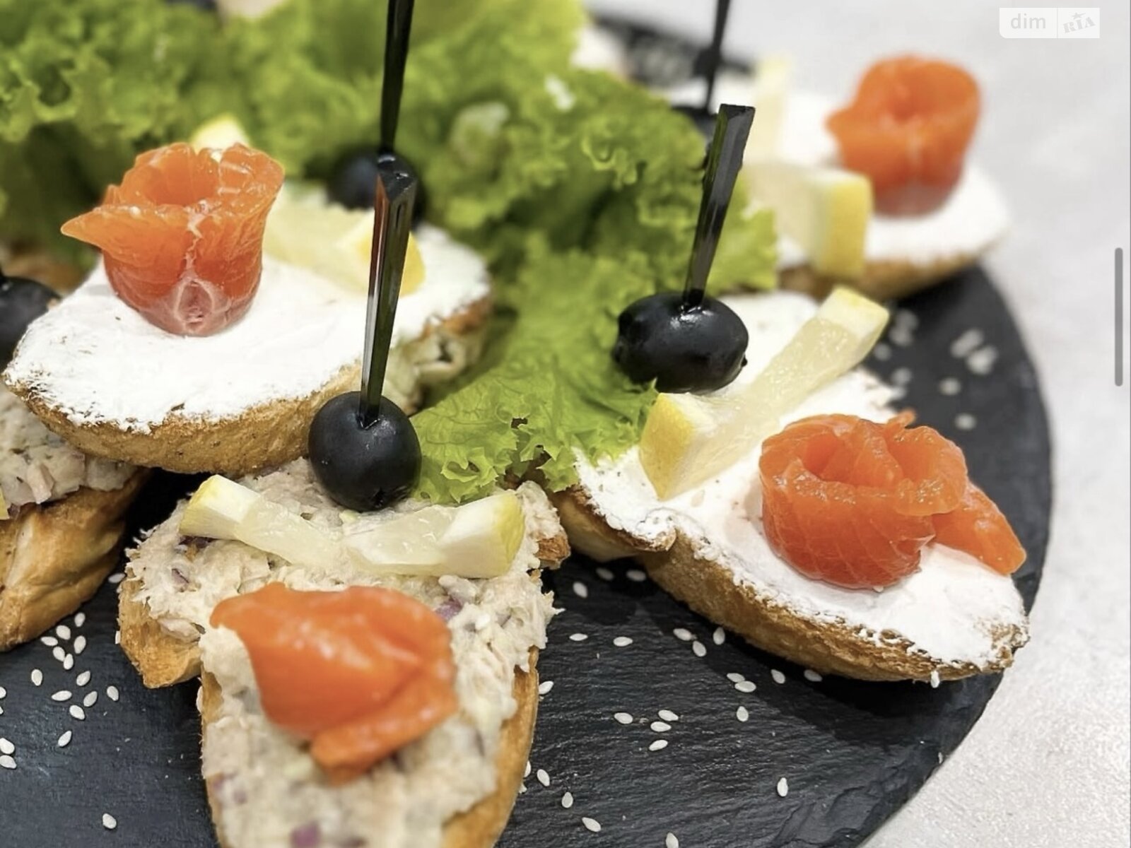 Коммерческое помещение в Мукачеве, продажа по Рыночная (Воссоединения) улица, район Центр, цена: 60 000 долларов за объект фото 1 Коммерческое помещение в Мукачеве, продажа по Рыночная (Воссоединения) улица, район Центр, цена: 60 000 долларов за объект фото 1