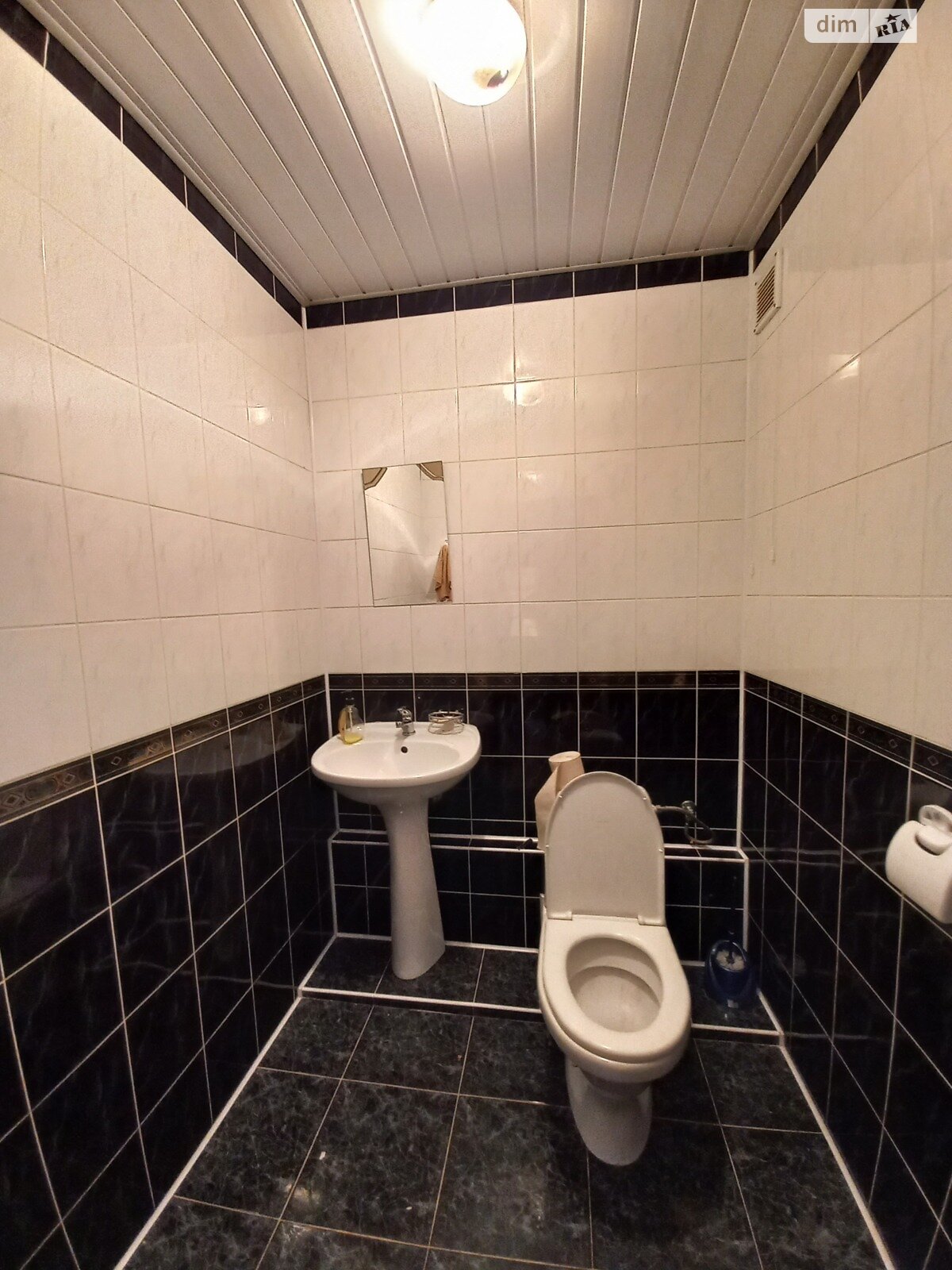 Коммерческое помещение в Мысловке, Розтока улица 73, цена: продажи 285 000 долларов за объект фото 1 Коммерческое помещение в Мысловке, Розтока улица 73, цена продажи: 285 000 долларов за объект фото 1