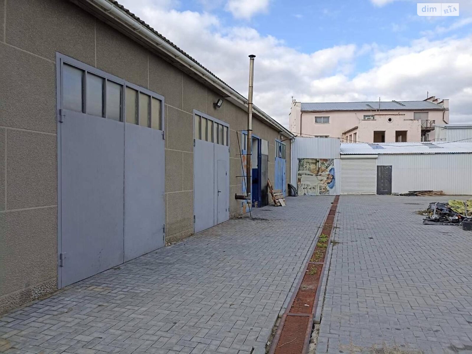 Коммерческое помещение в Нерубайском, Экономическая улица 1, цена: продажи 115 000 долларов за объект фото 1 Коммерческое помещение в Нерубайском, Экономическая улица 1, цена продажи: 115 000 долларов за объект фото 1